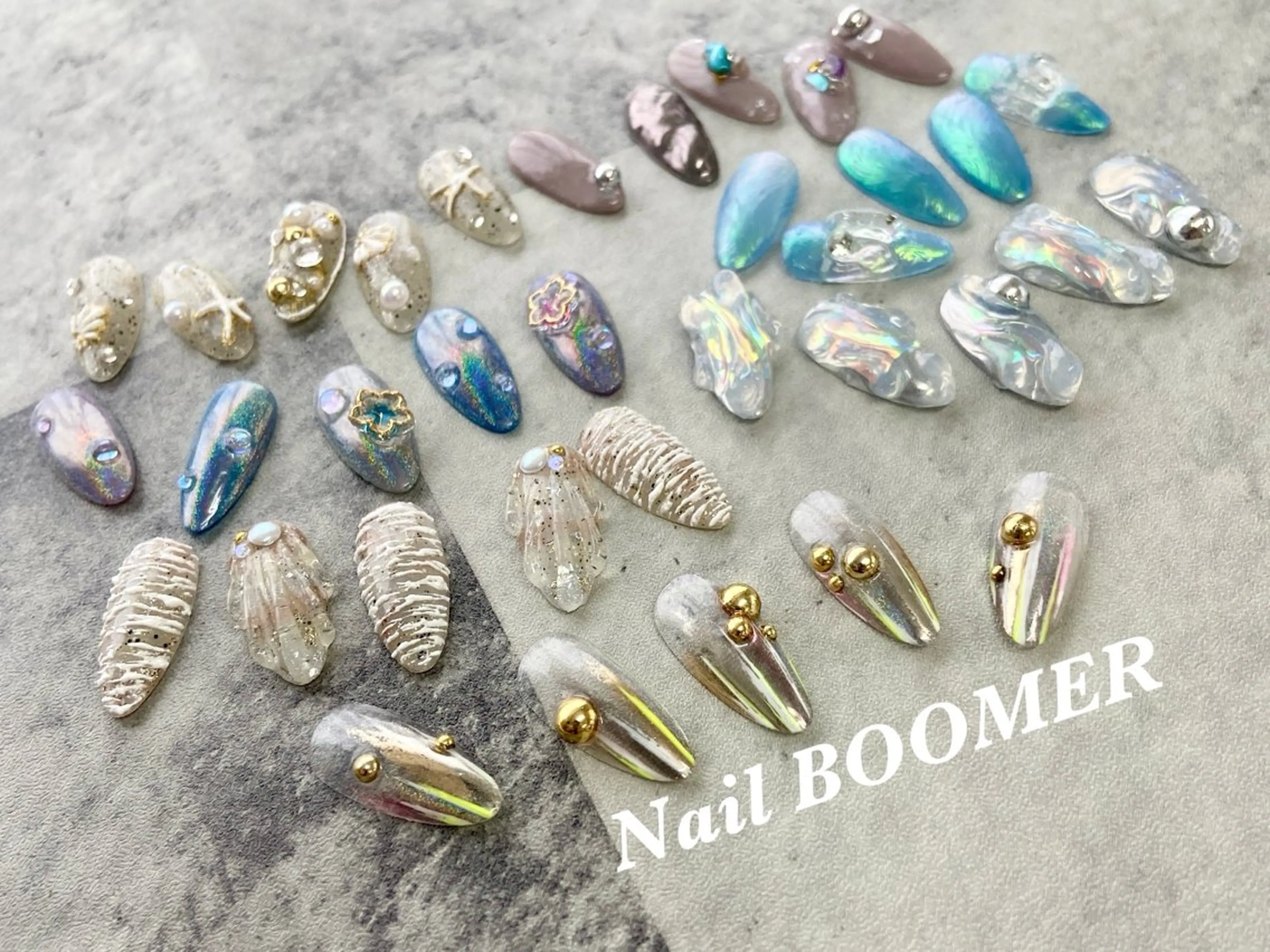 ネイル ハンドネイル フットネイル ネイル ブーマーのネイルデザイン