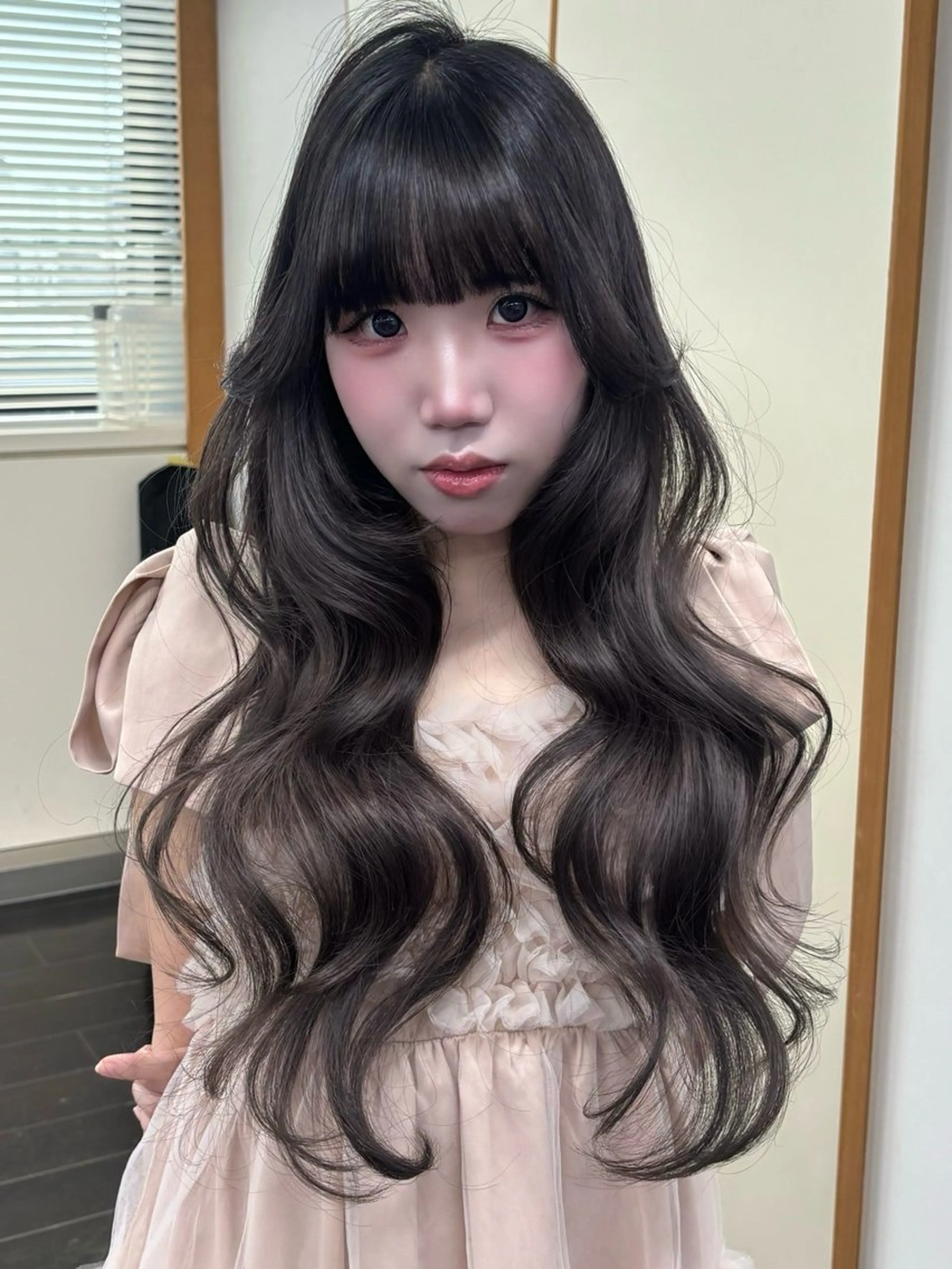 ロング カラー ヘアアレンジ ブリーチ 透明感カラー ブリーチなしカラー カット ヘアカラー トリートメント 艶カラー￤モテヘア￤ まなみ🎀💞のヘアスタイル
