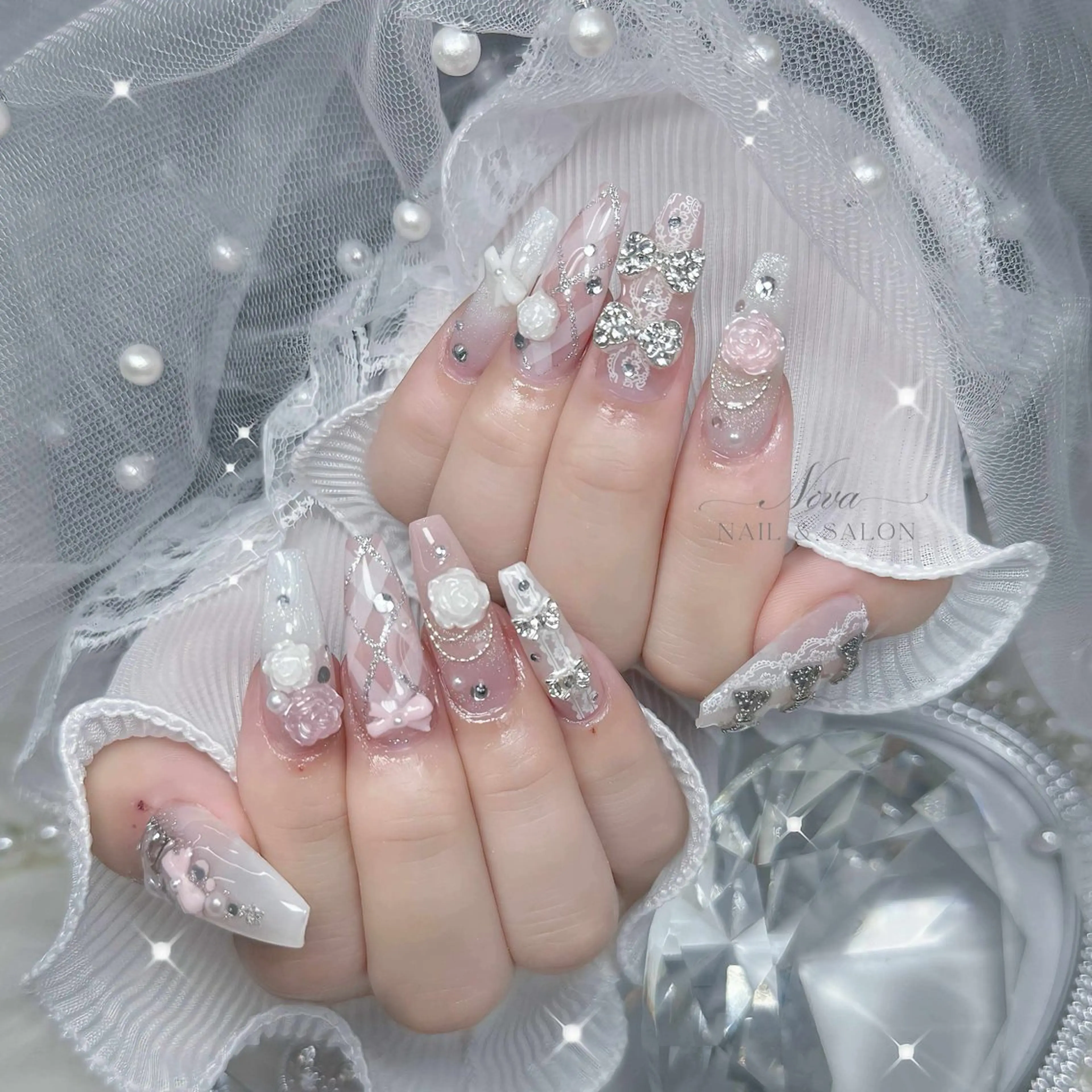 ネイル ハンドネイル ハンドケア Nova Nail Nambaのネイルデザイン