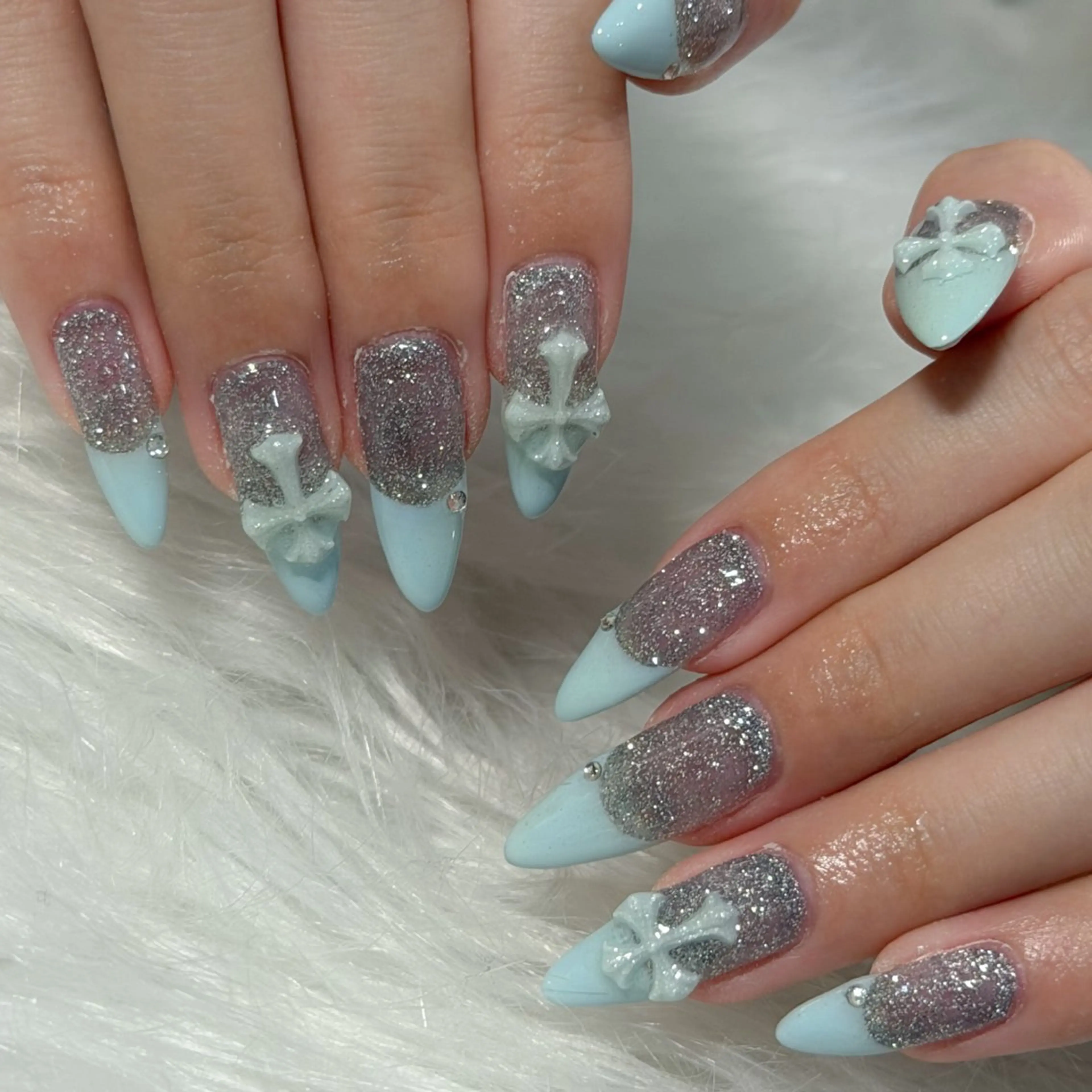 ネイル ハンドネイル フットネイル LAVISH nanamiのネイルデザイン