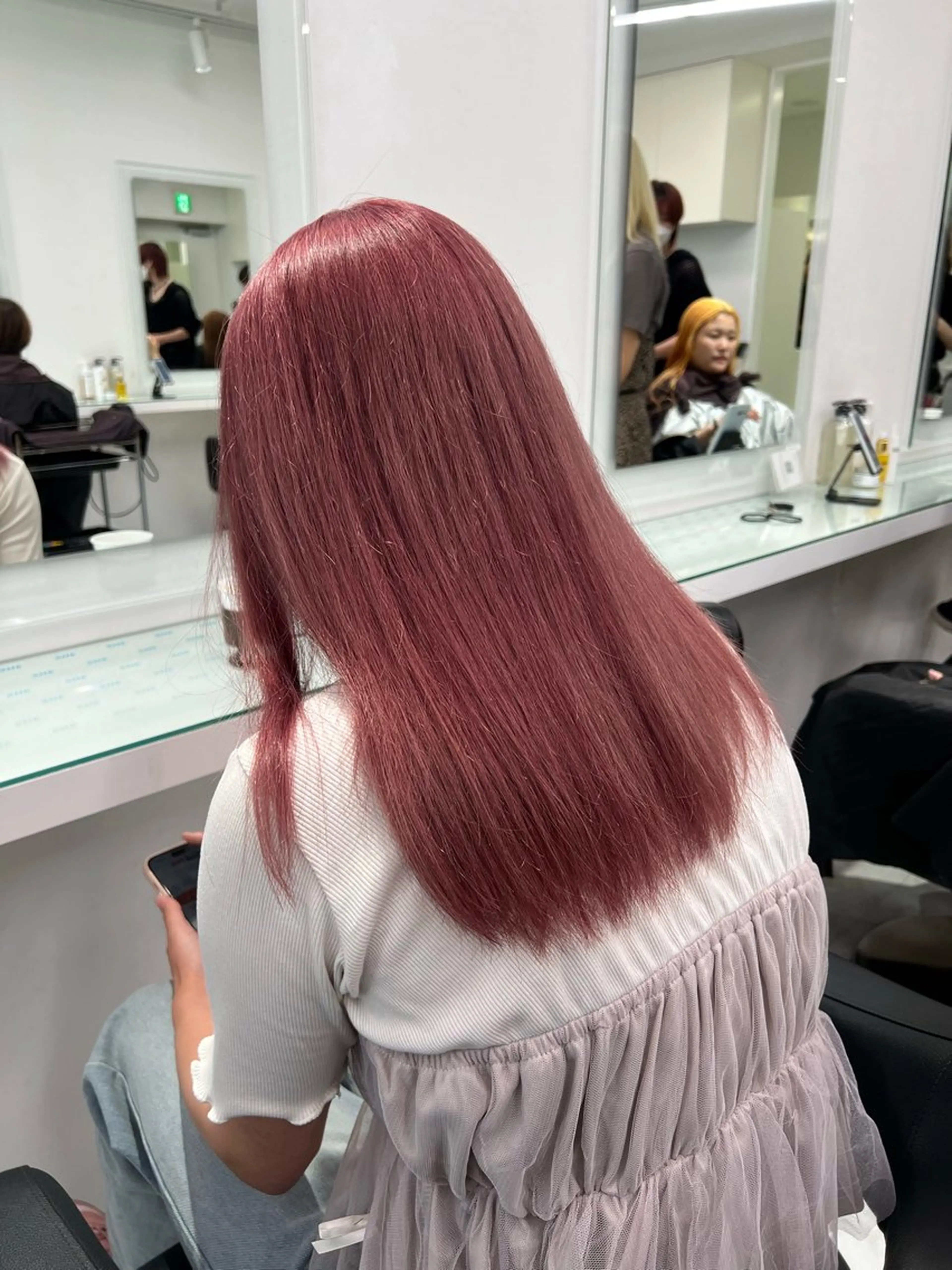 カラー ヘアカラー トリートメント ブリーチなし透明感 💗RYOTAのヘアスタイル