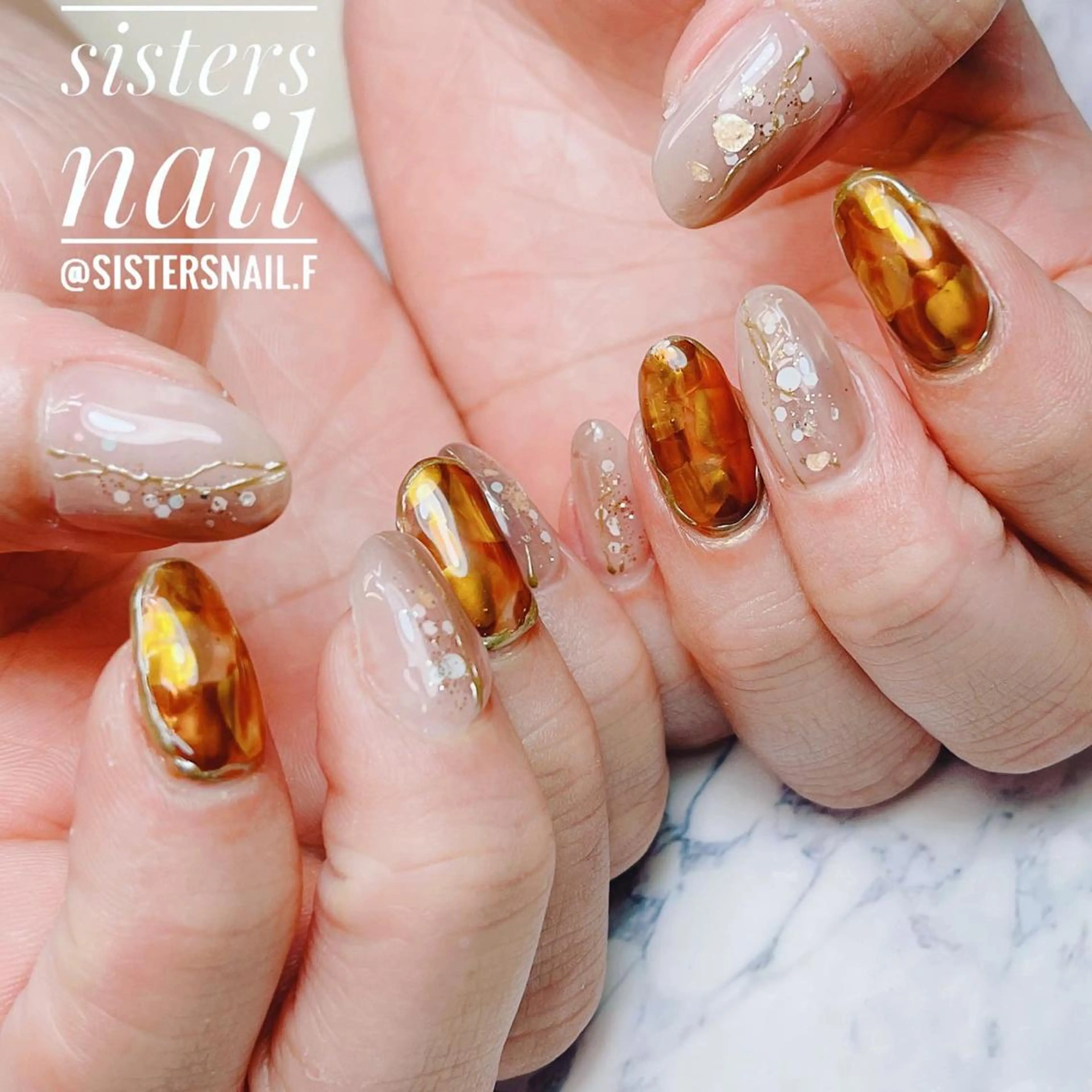 ネイル アートネイル オーロラネイル べっ甲ネイル ニュアンスネイル オフィスネイル sisters nail.fのネイルデザイン