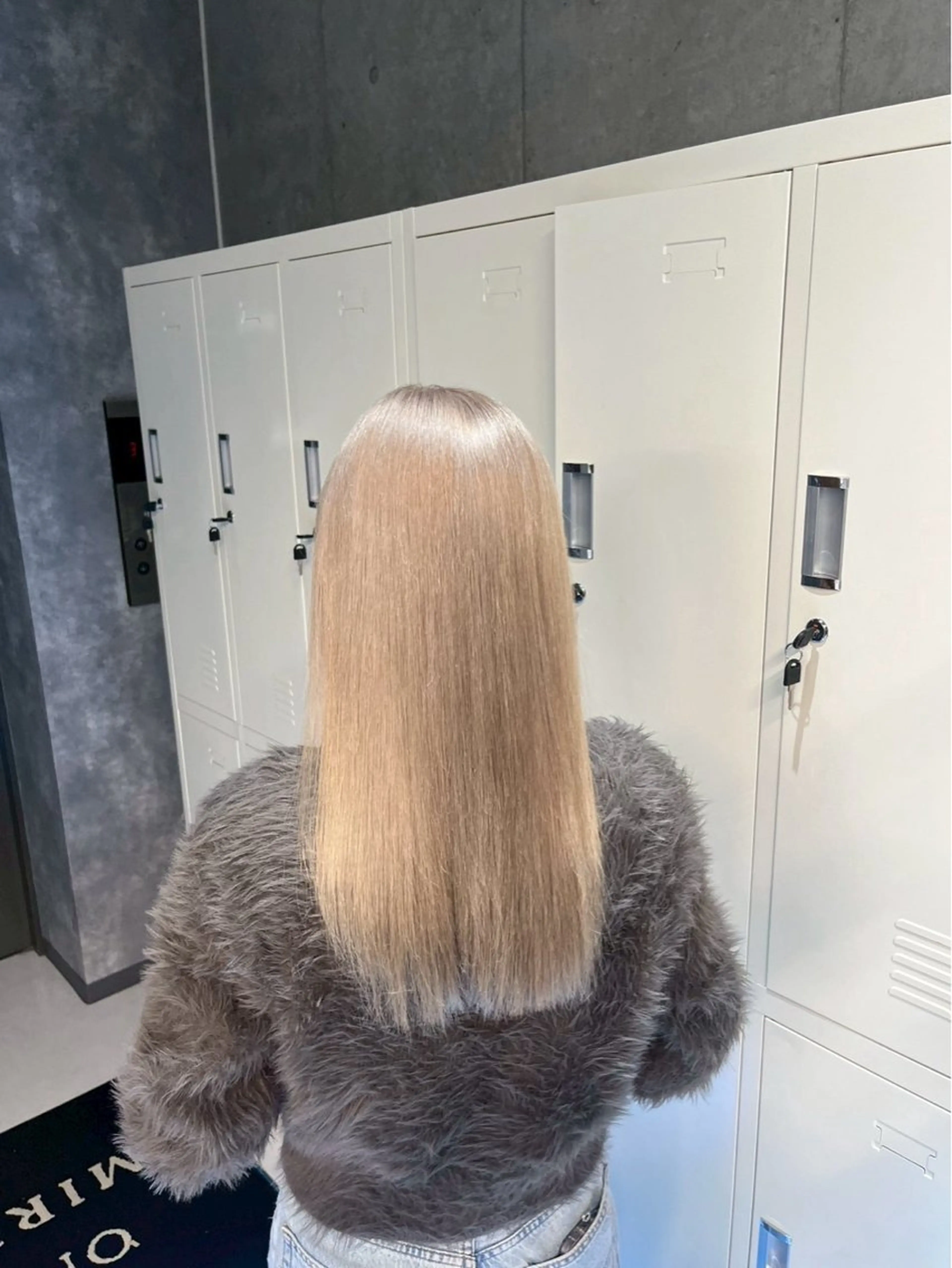 ロング カラー 🌈推し活ハイトーン 💫荒川結星のヘアスタイル