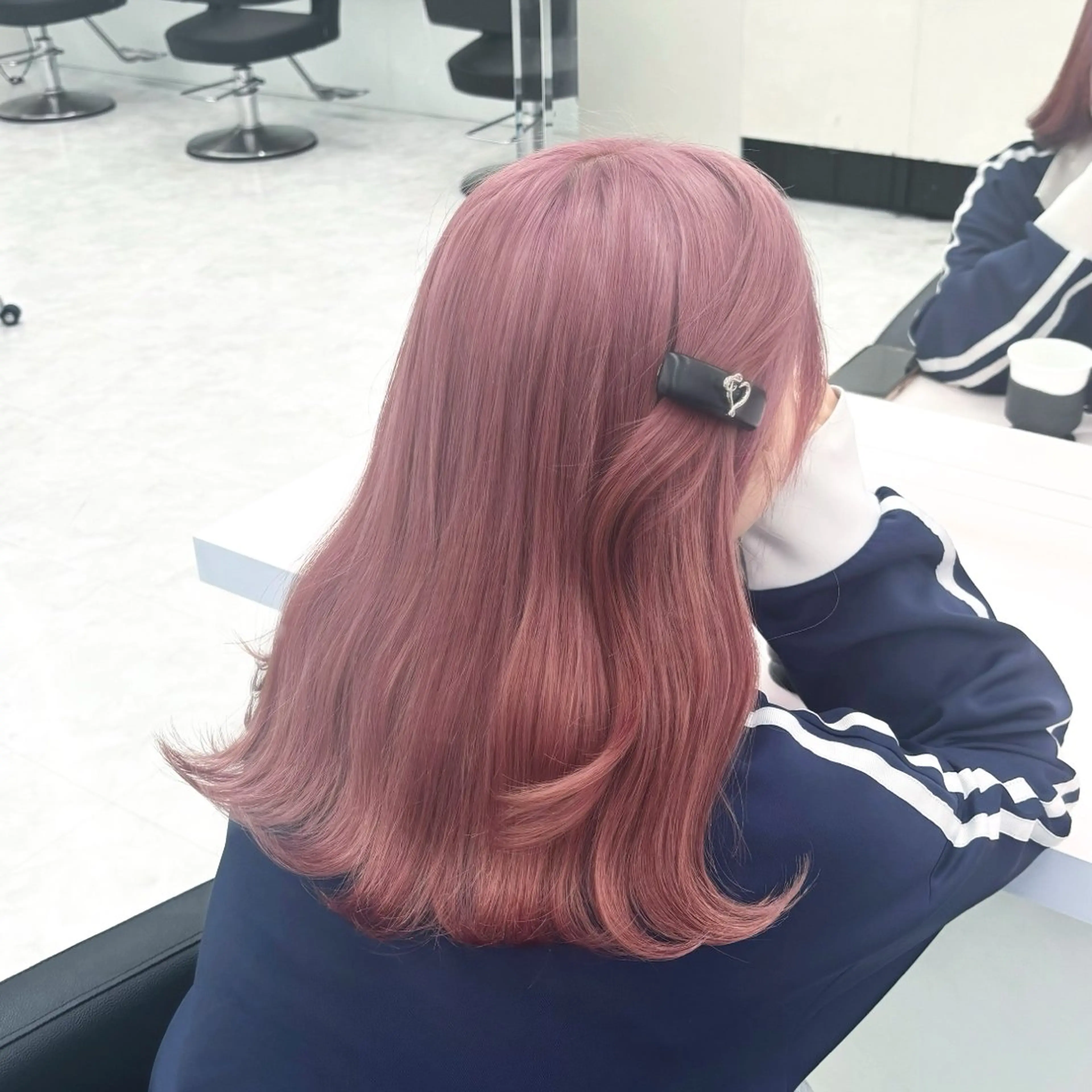 ꒰♡4月限定♡꒱ブリーチありorなし✧*。リタッチメニューも可能୨୧⟡.·ダブルカラーメニューの写真