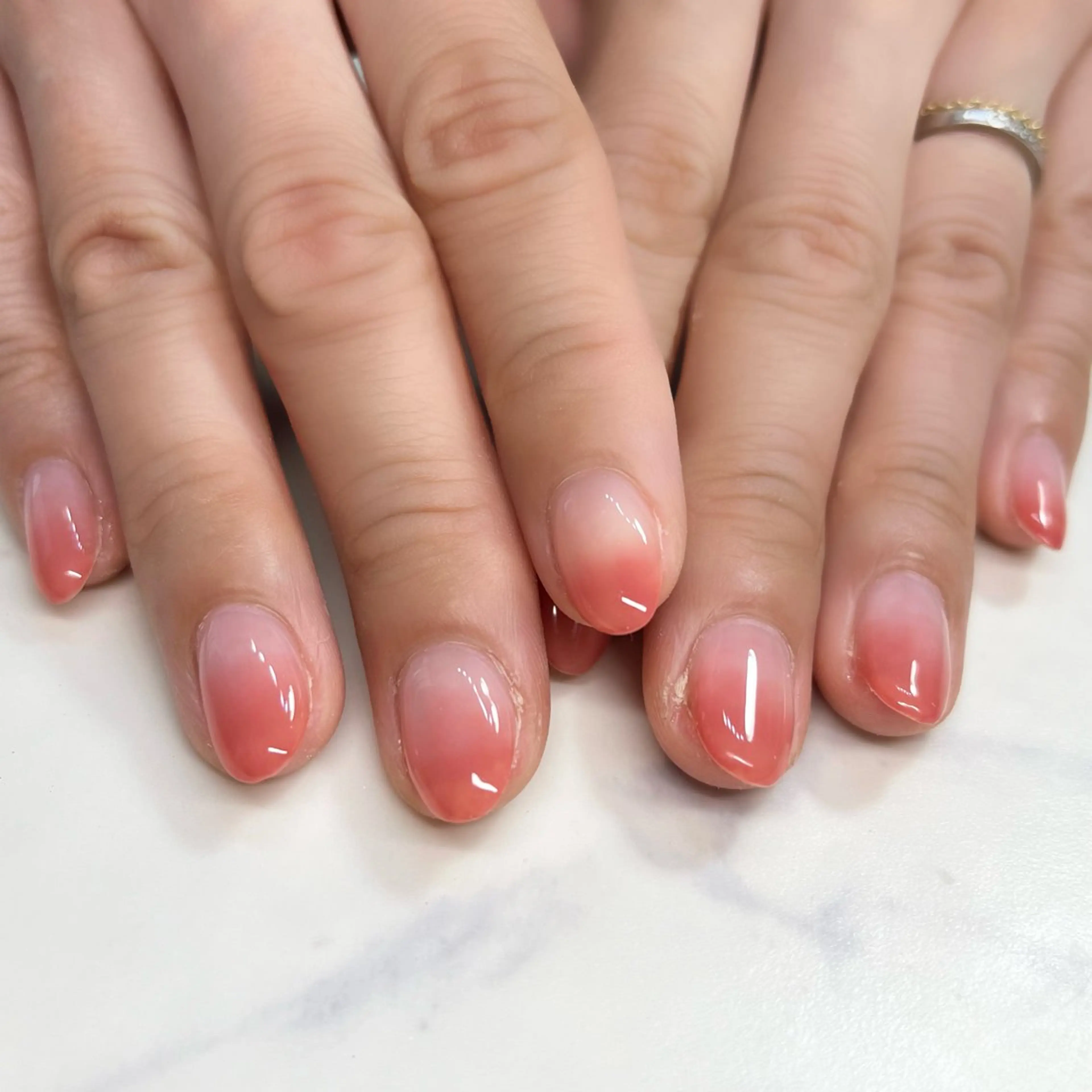 ネイル グラデーション ハンドネイル Knail . iのネイルデザイン