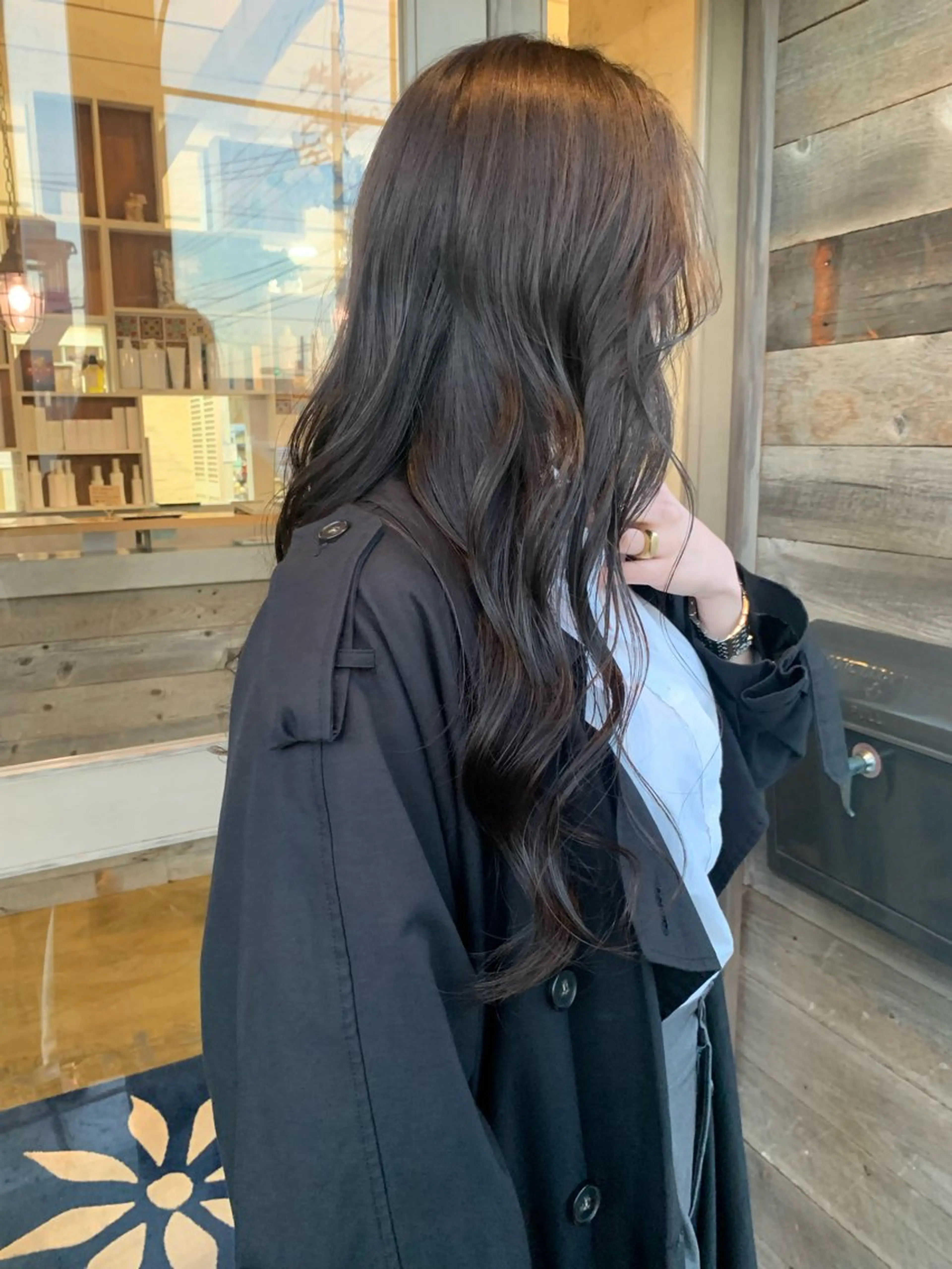 ロング カワサキ マホのヘアスタイル