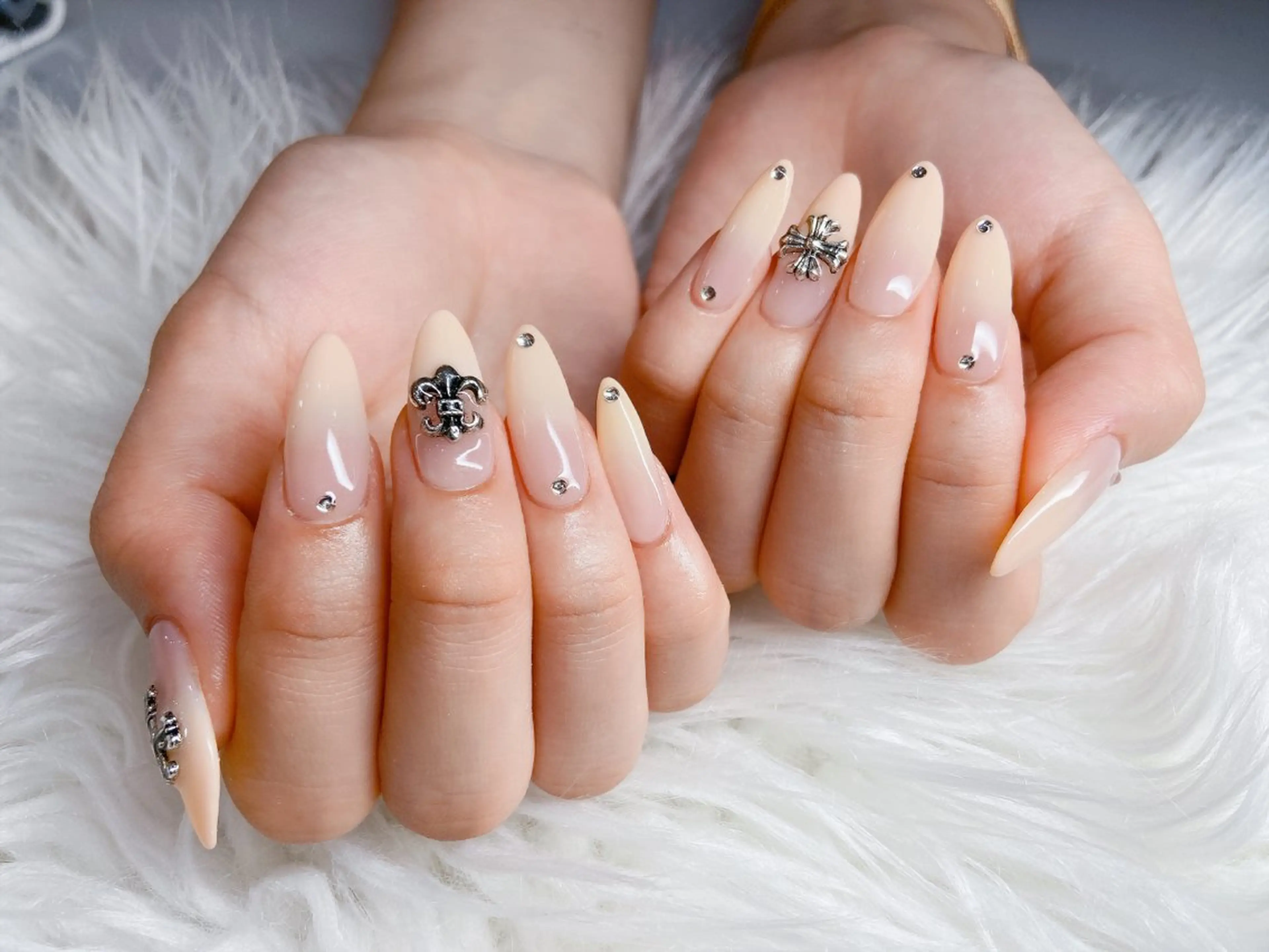 ネイル 美爪パラジェル導入店 Sunnilyのネイルデザイン