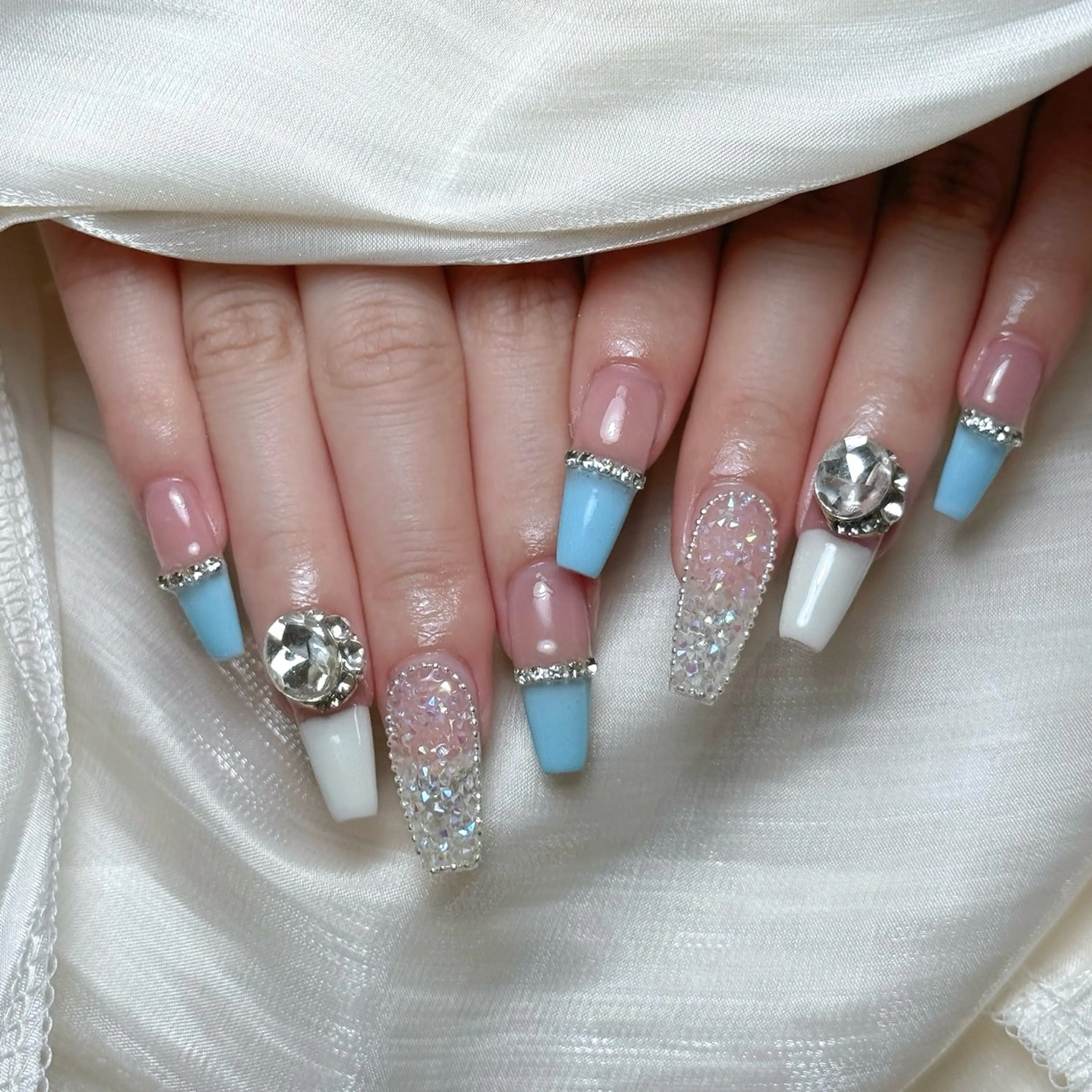 ネイル Maggie Nail🦩のネイルデザイン