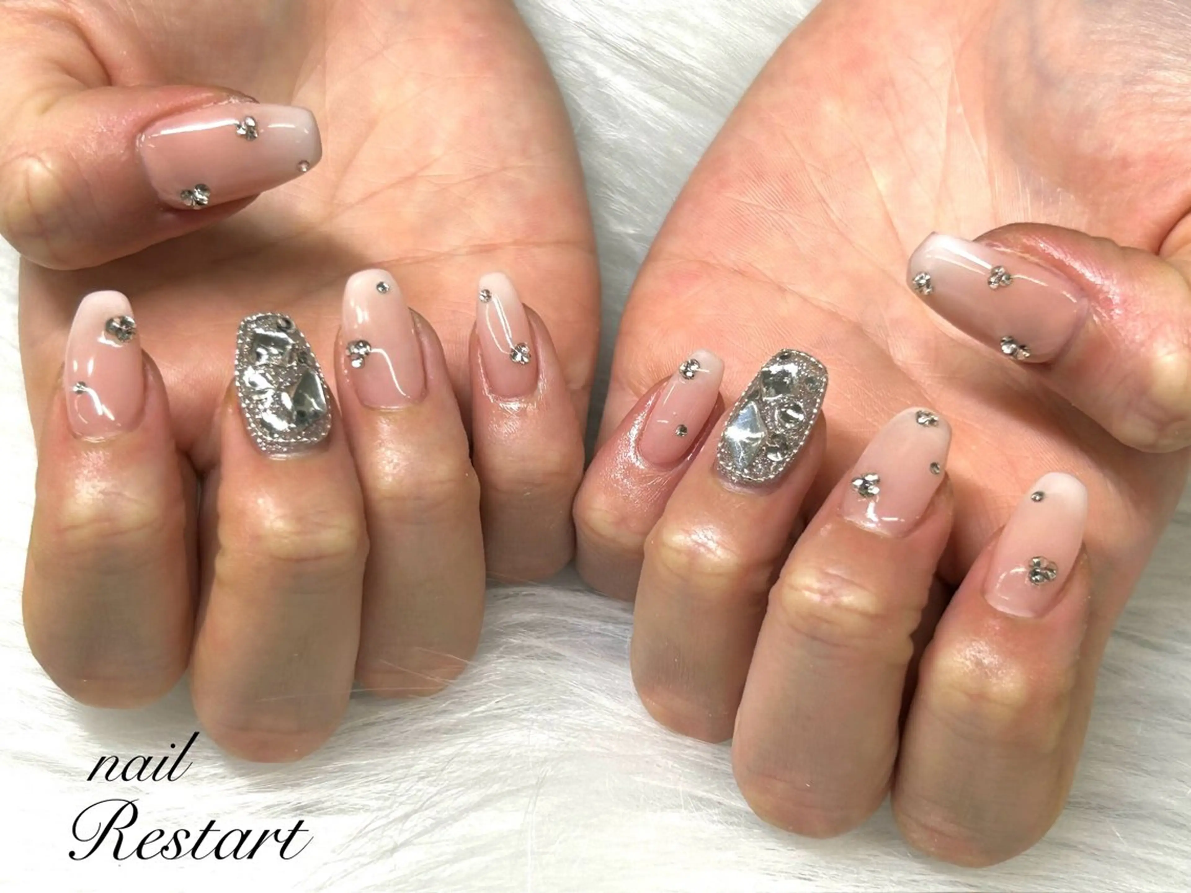 セミロング nail Restart所属・Restart YURIのネイルデザイン