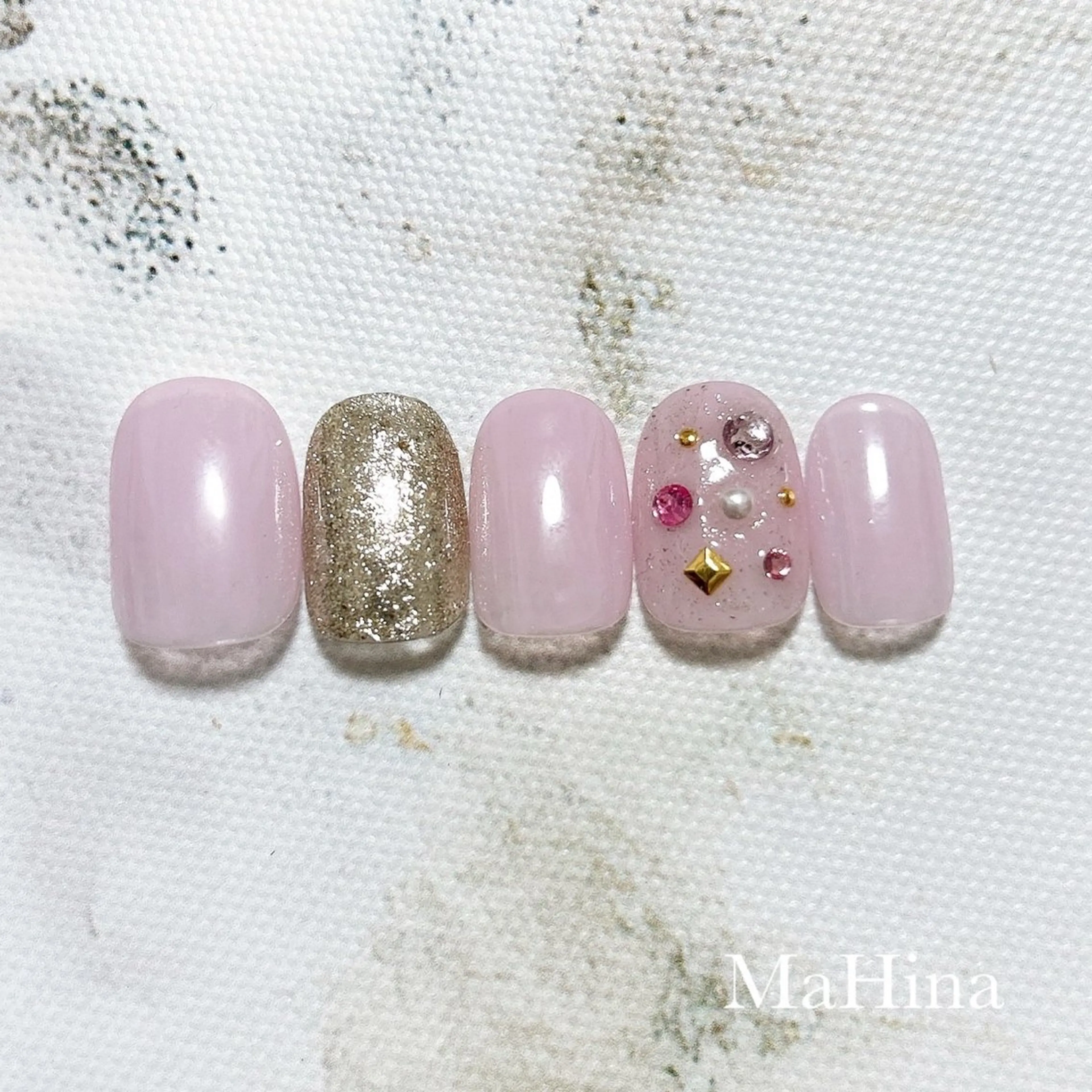 ネイル マグネットネイル ストーンネイル ハンドネイル Healing Salon...MaHina(マヒナ)所属・MaHina🌙 salonのネイルデザイン