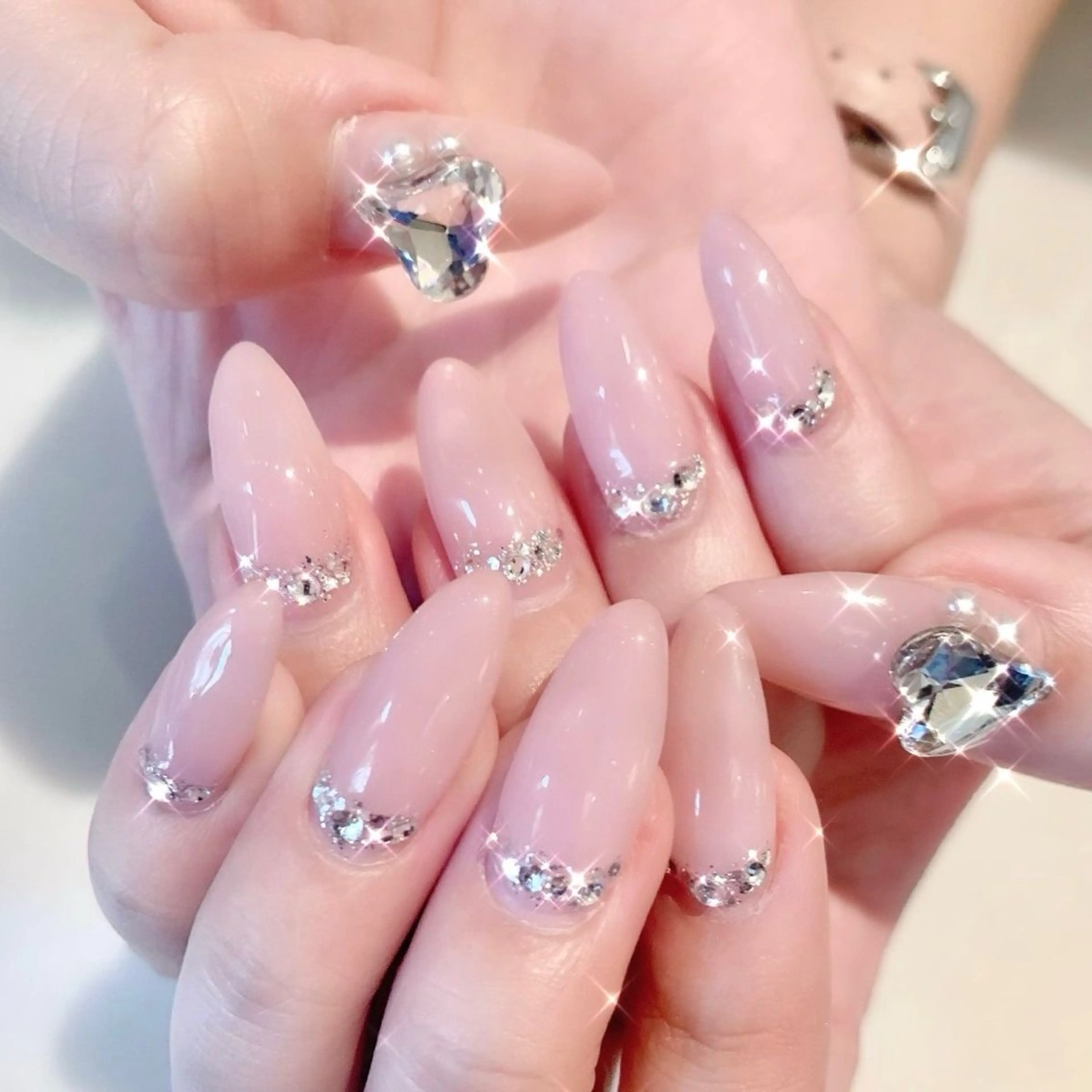 カラー グラデーションカラー ピンクカラー ハンドネイル AIN Nailのネイルデザイン