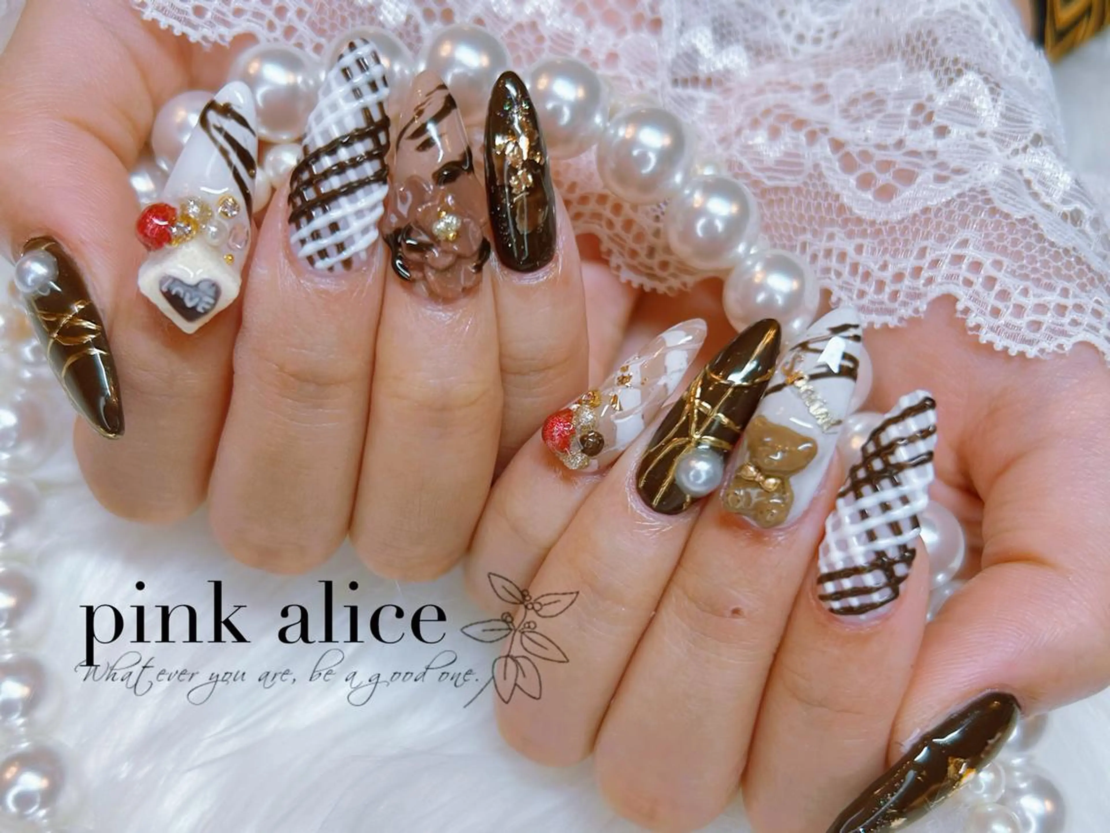 ネイル nail salon Pink Aliceのネイルデザイン