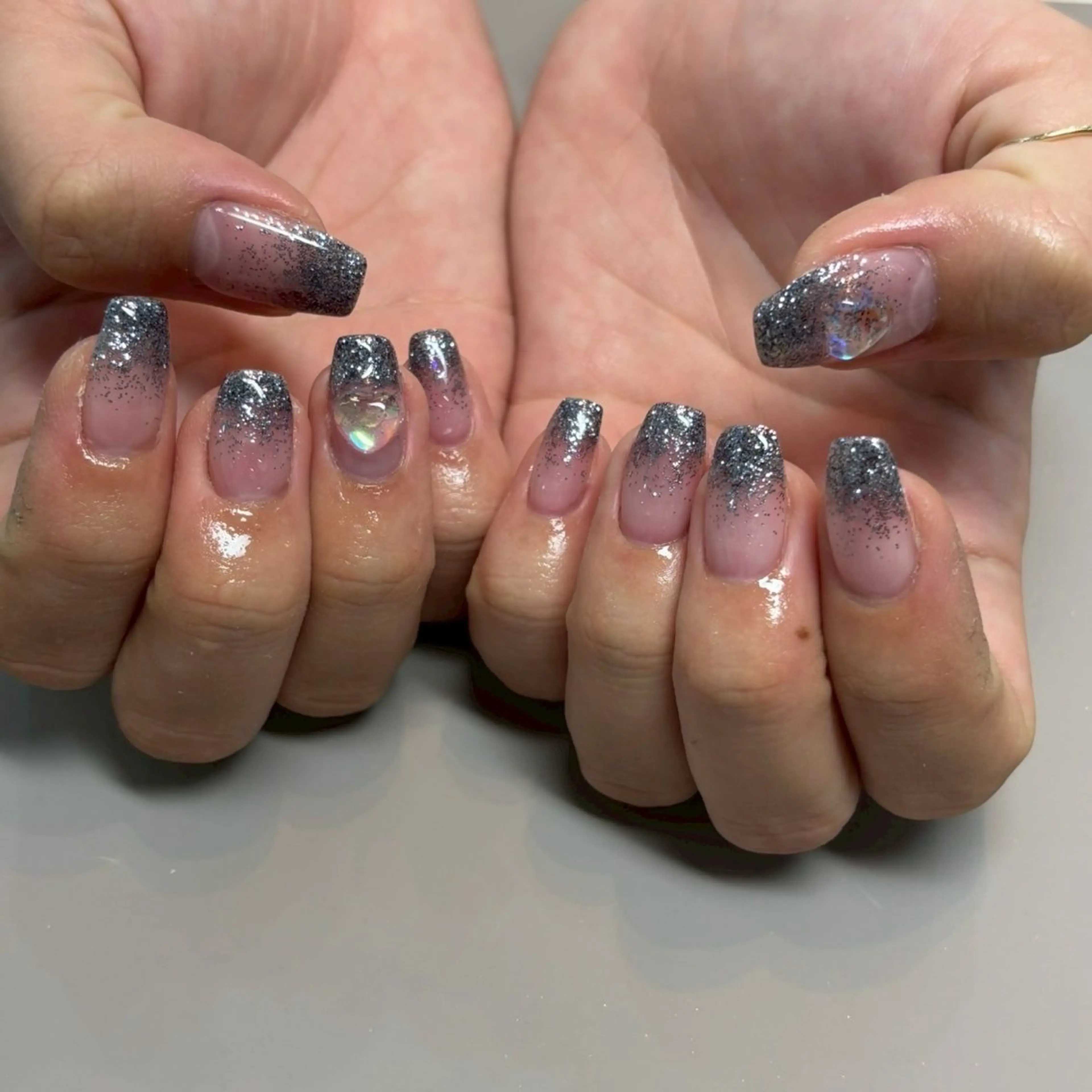 ネイル THEBALM sixネイル💅のネイルデザイン