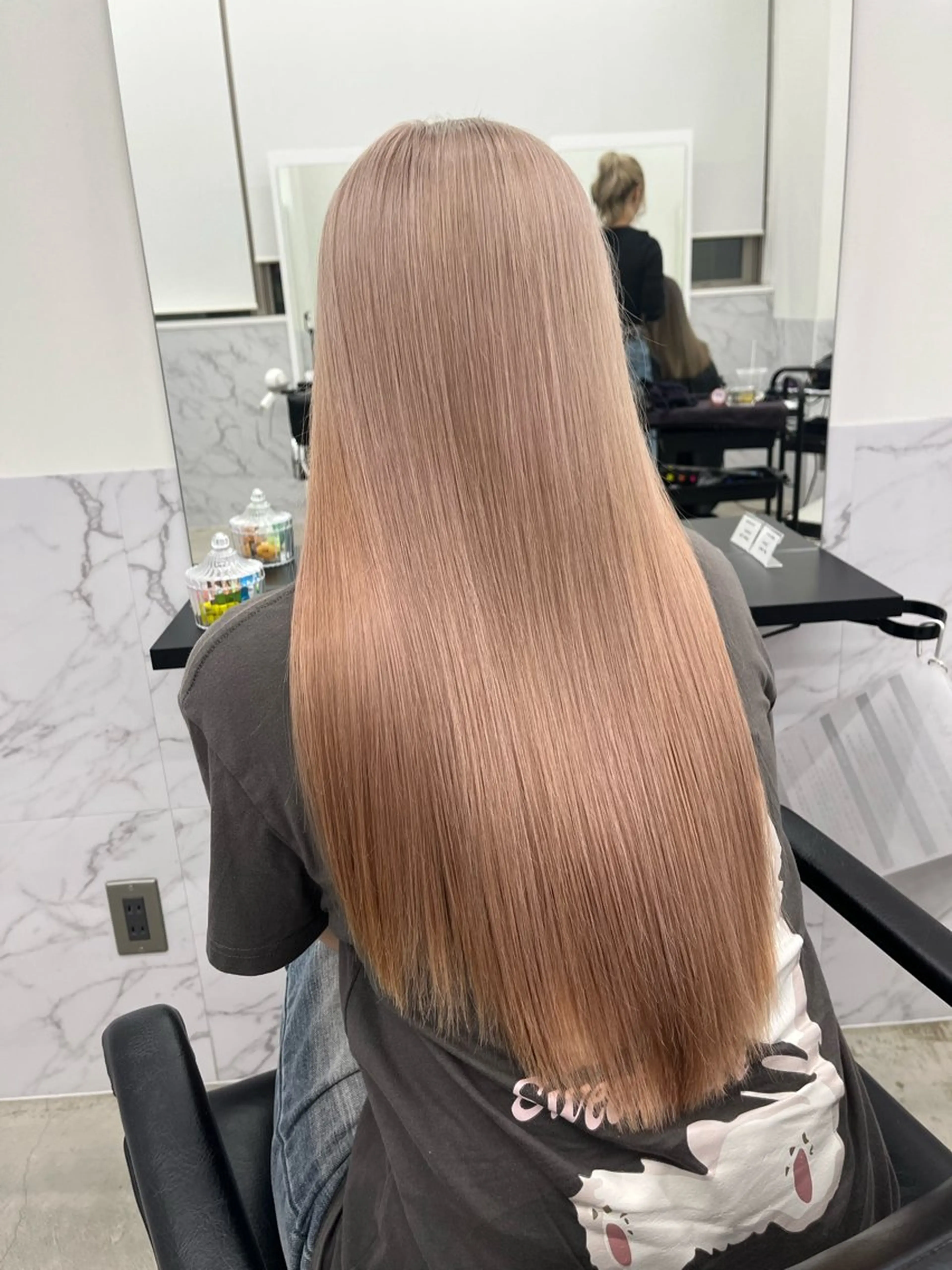 カラー ヘアカラー 田中 莉香のヘアスタイル