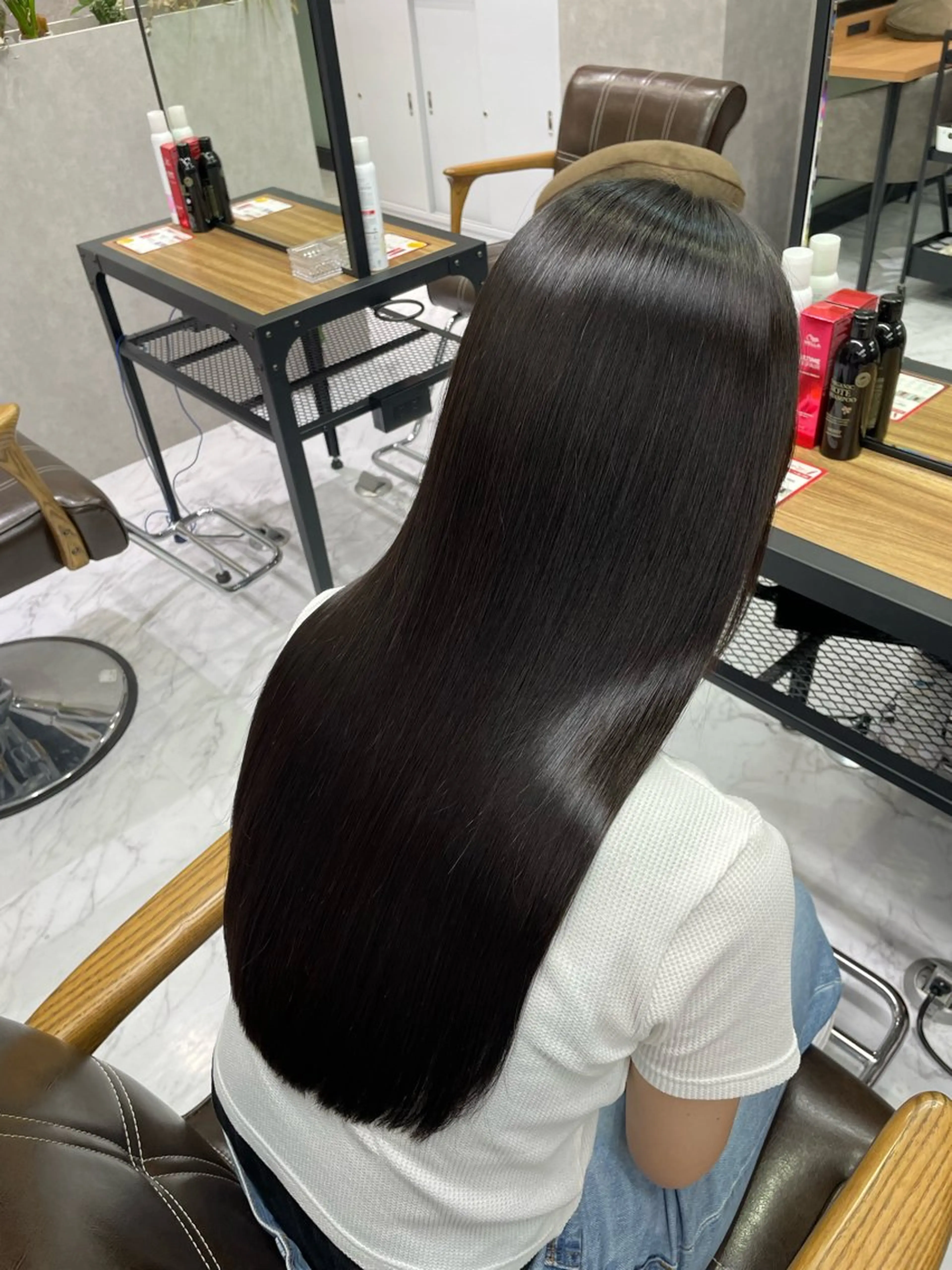 ロング RAF Sakuraのヘアスタイル