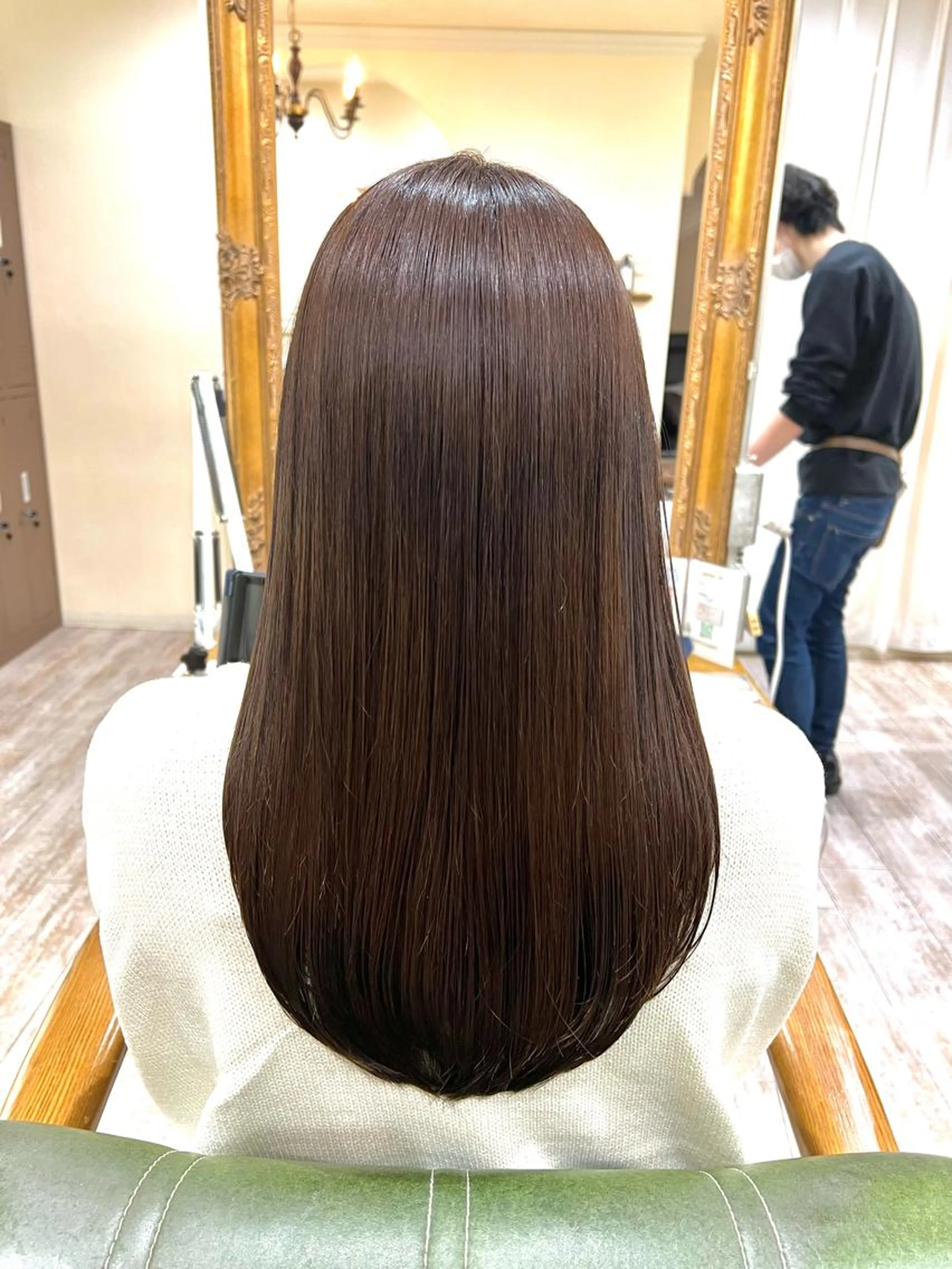 【カット】+【艶カラー】+【BYKARTEトリートメント】+【ケアプロ(トリートメントの促進機)】の写真