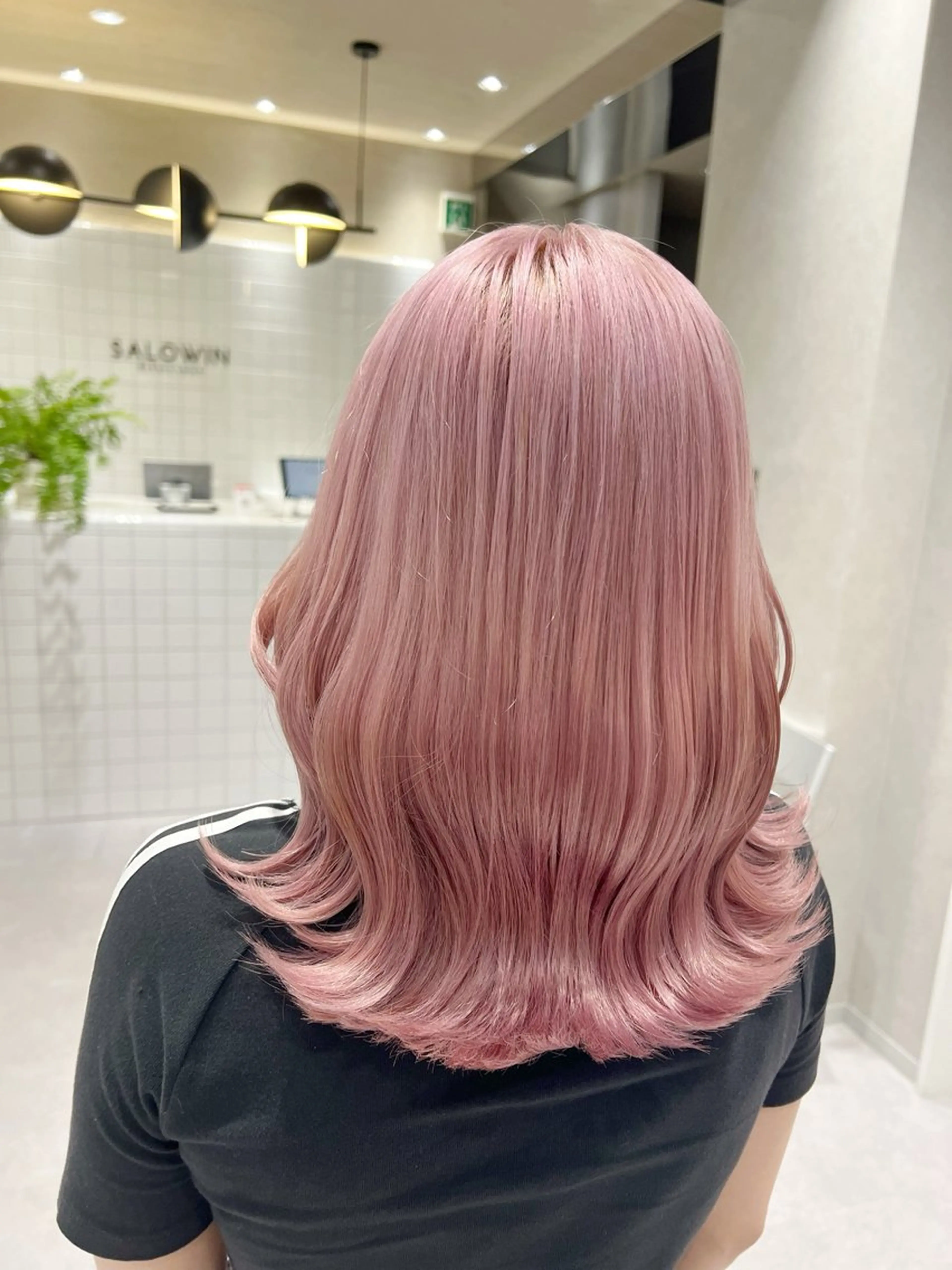 セミロング カラー ヘアアレンジ ピンクカラー 髪質改善 トリートメント ヘアカラー トリートメント 新宿color🐝 AYAKA🌈💖のヘアスタイル