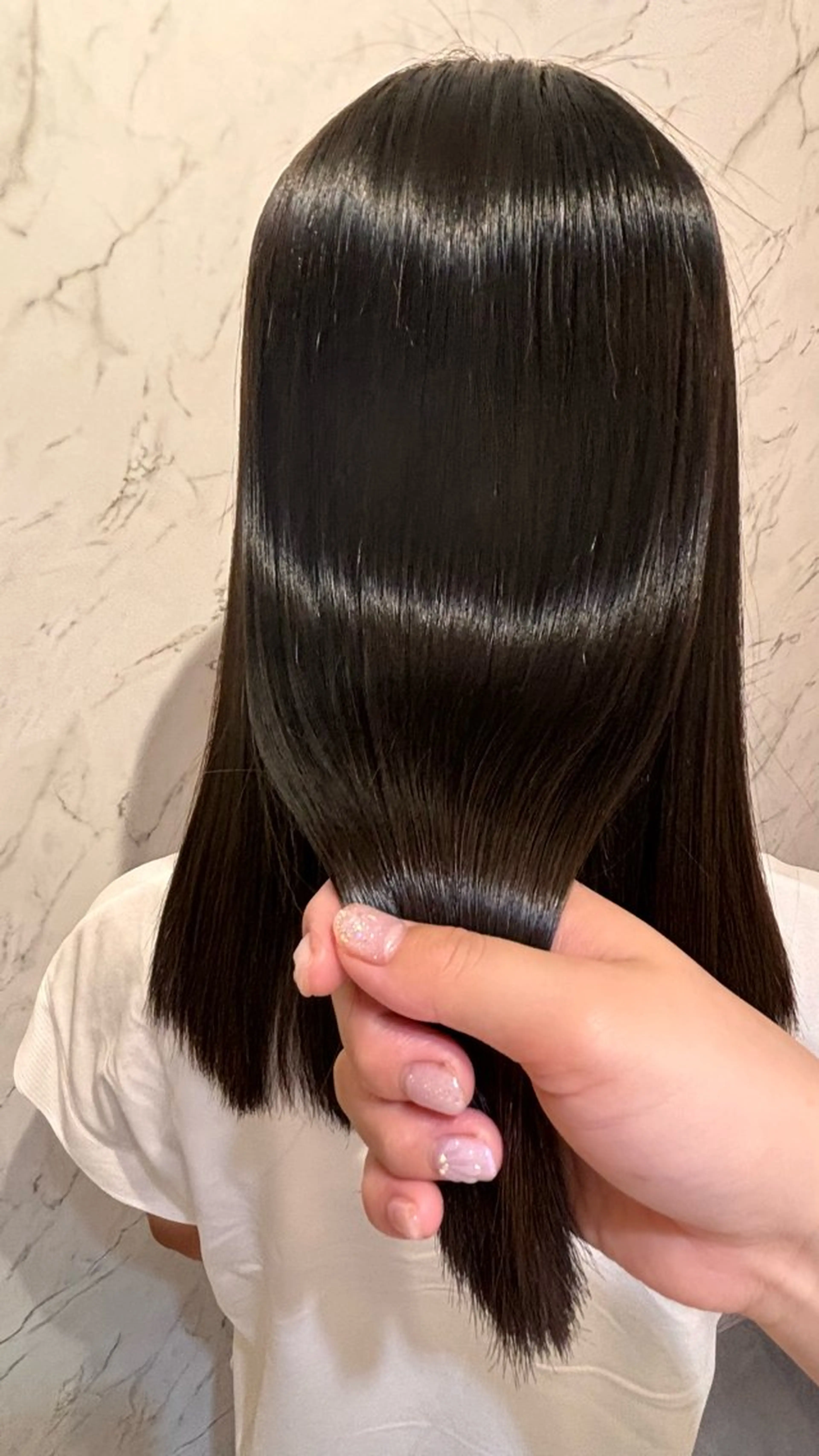 ロング 平出 千尋のヘアスタイル