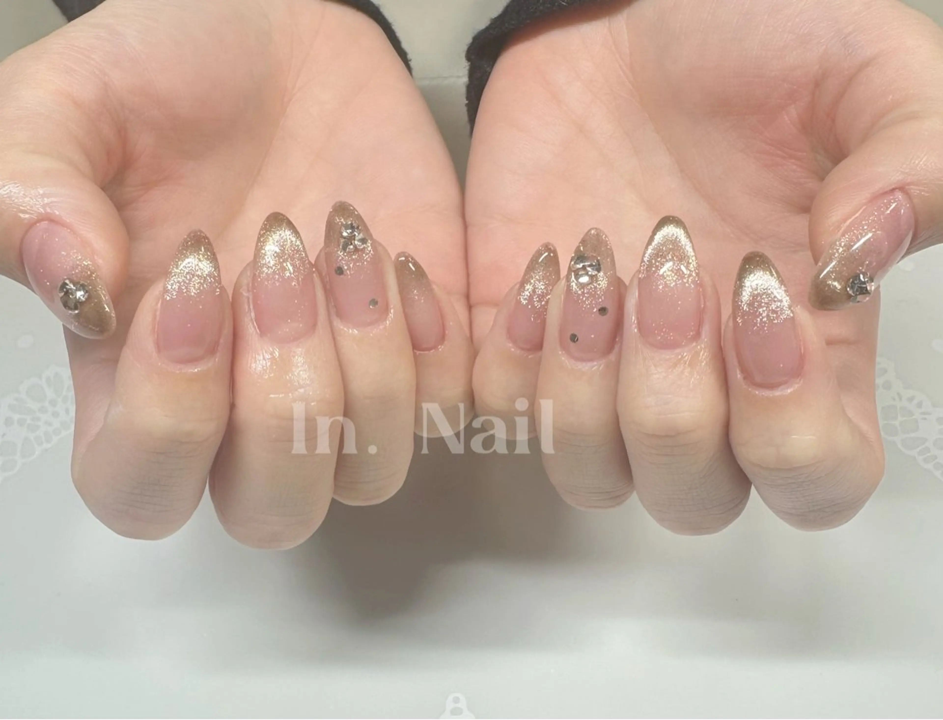 ネイル ストーンネイル ハンドネイル ハンドケア ᴵⁿ. ᴺᵃⁱˡのネイルデザイン