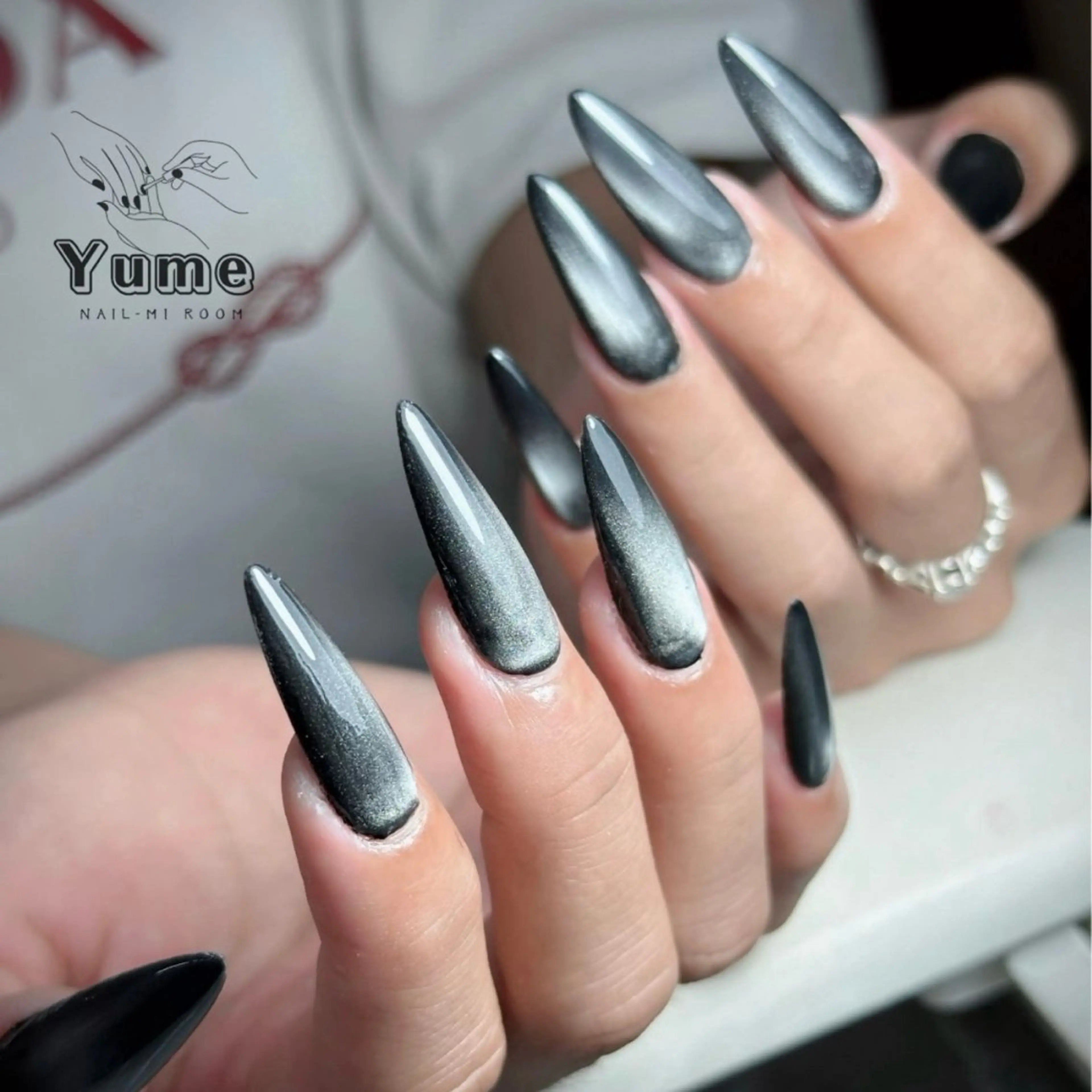 ミディアム Linh Nailのネイルデザイン