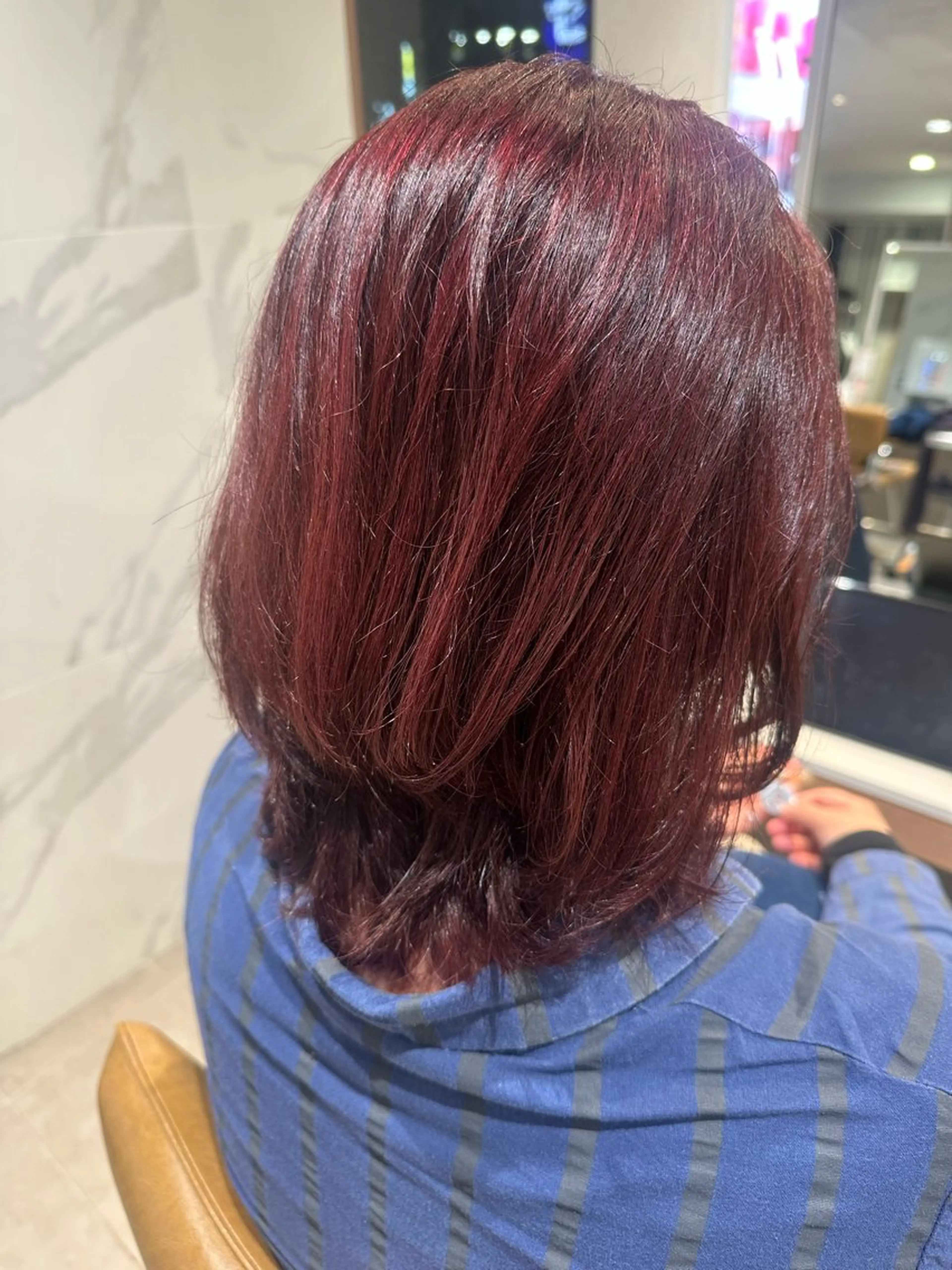 ミディアム カラー MIKA KITAMURAのヘアスタイル