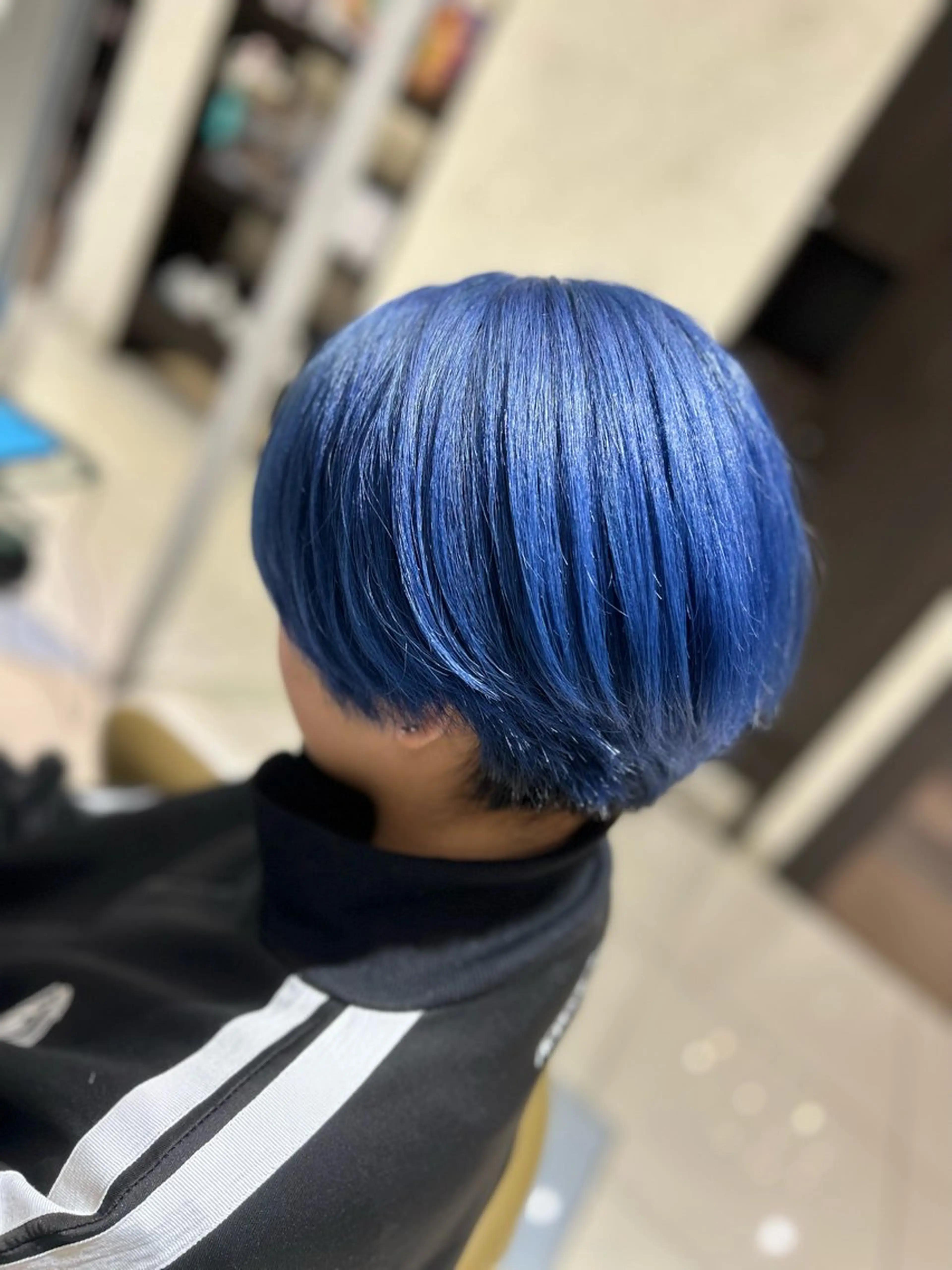ショート カラー ブリーチ ブルーカラー ヘアカラー 🖌ハイトーン美容師 🎨伊藤冬都のヘアスタイル