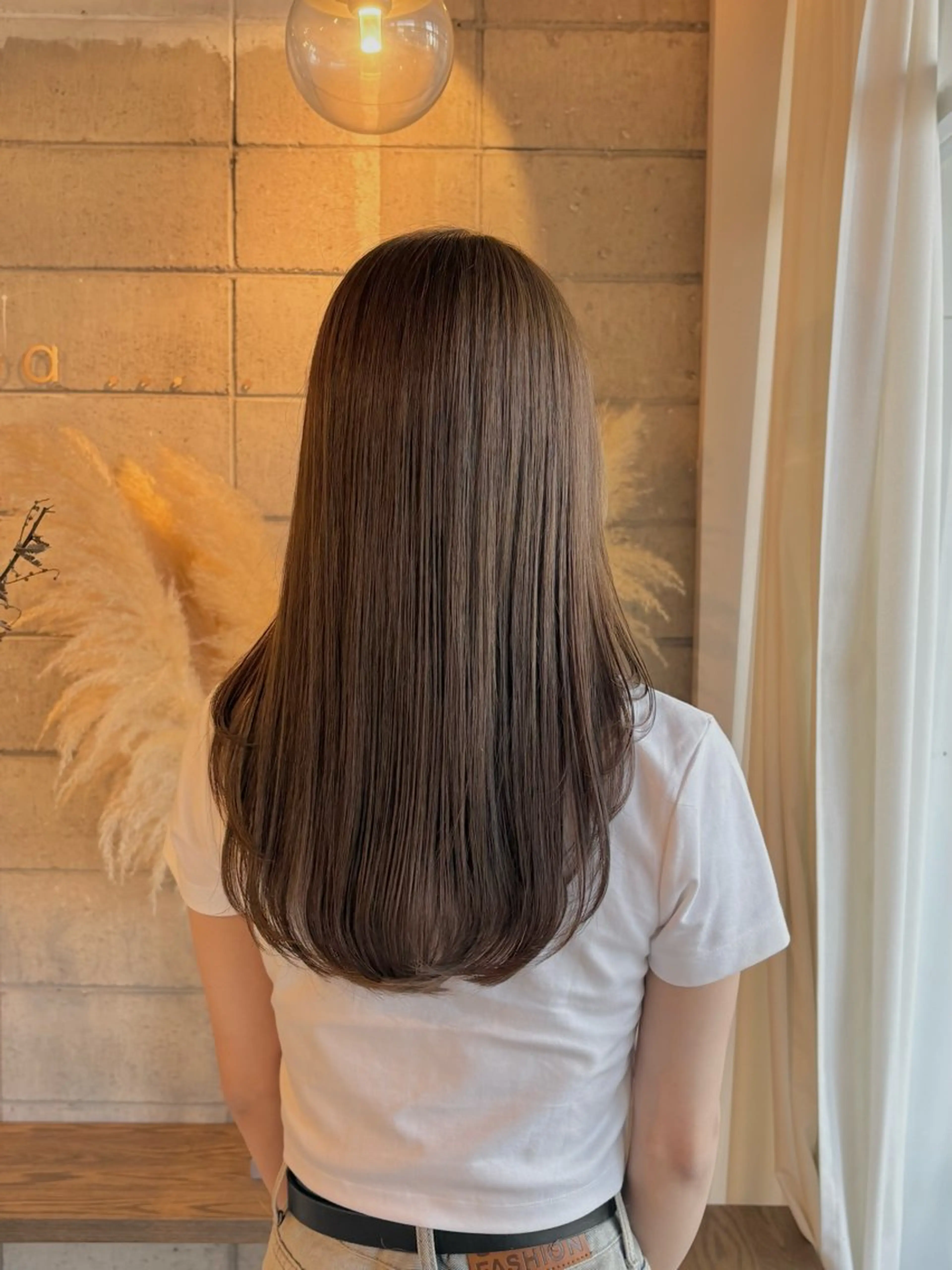 ロング カラー カット ヘアカラー トリートメント 眞名子 瑞紀のヘアスタイル