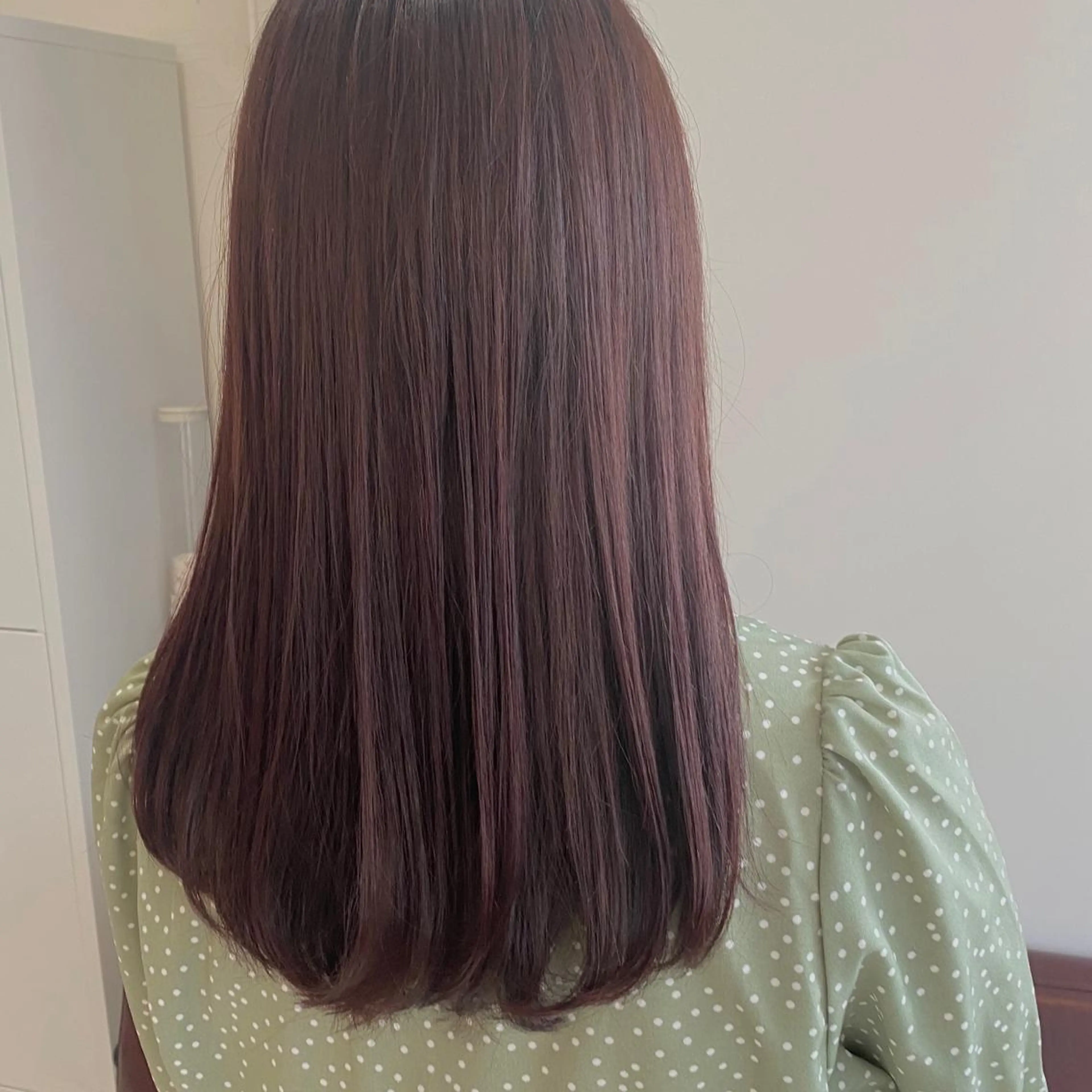 オーガニックカラー　ハホニコトリートメント　前髪カットの写真