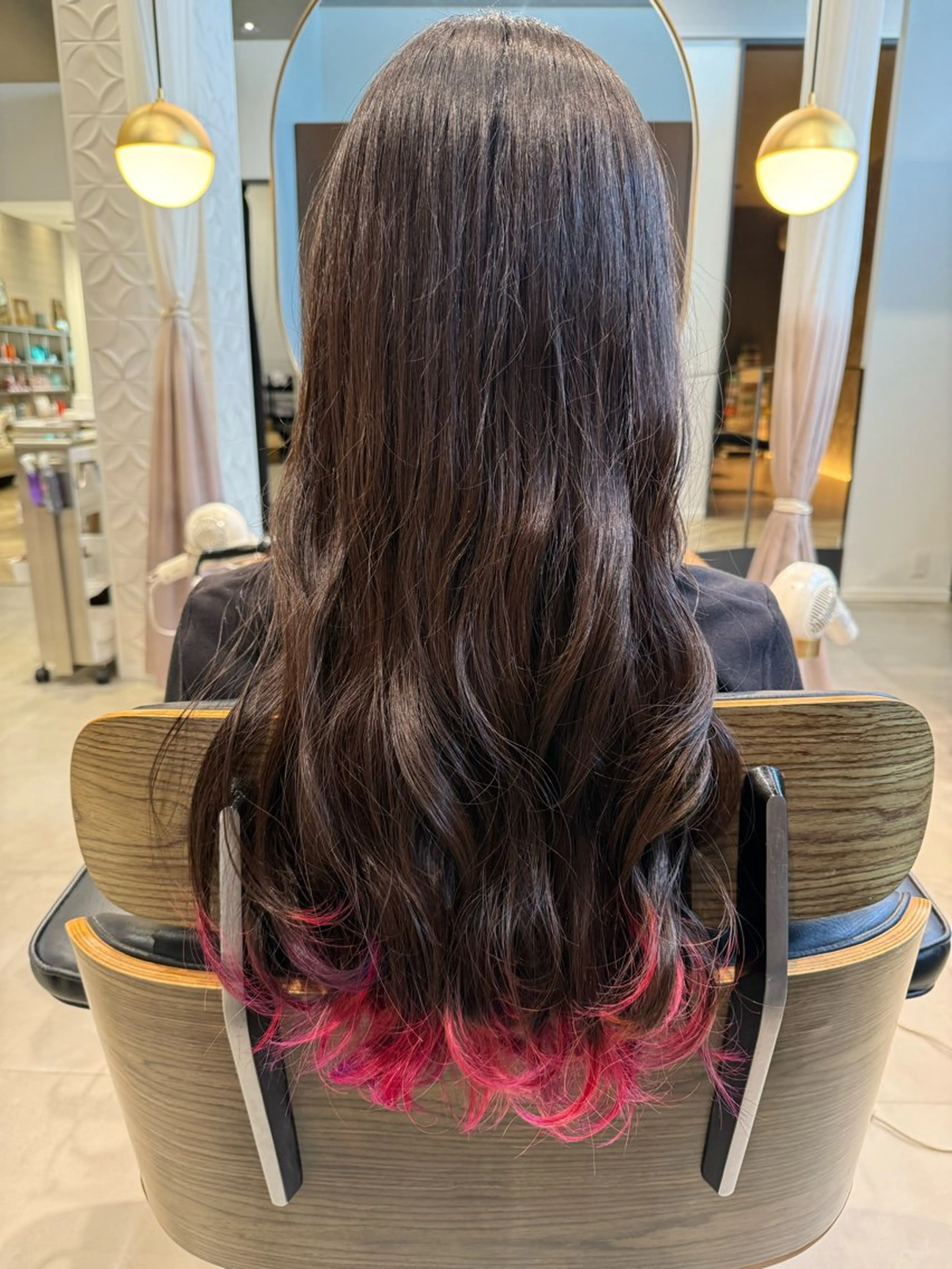 カラー 長谷川 紗羅のヘアスタイル