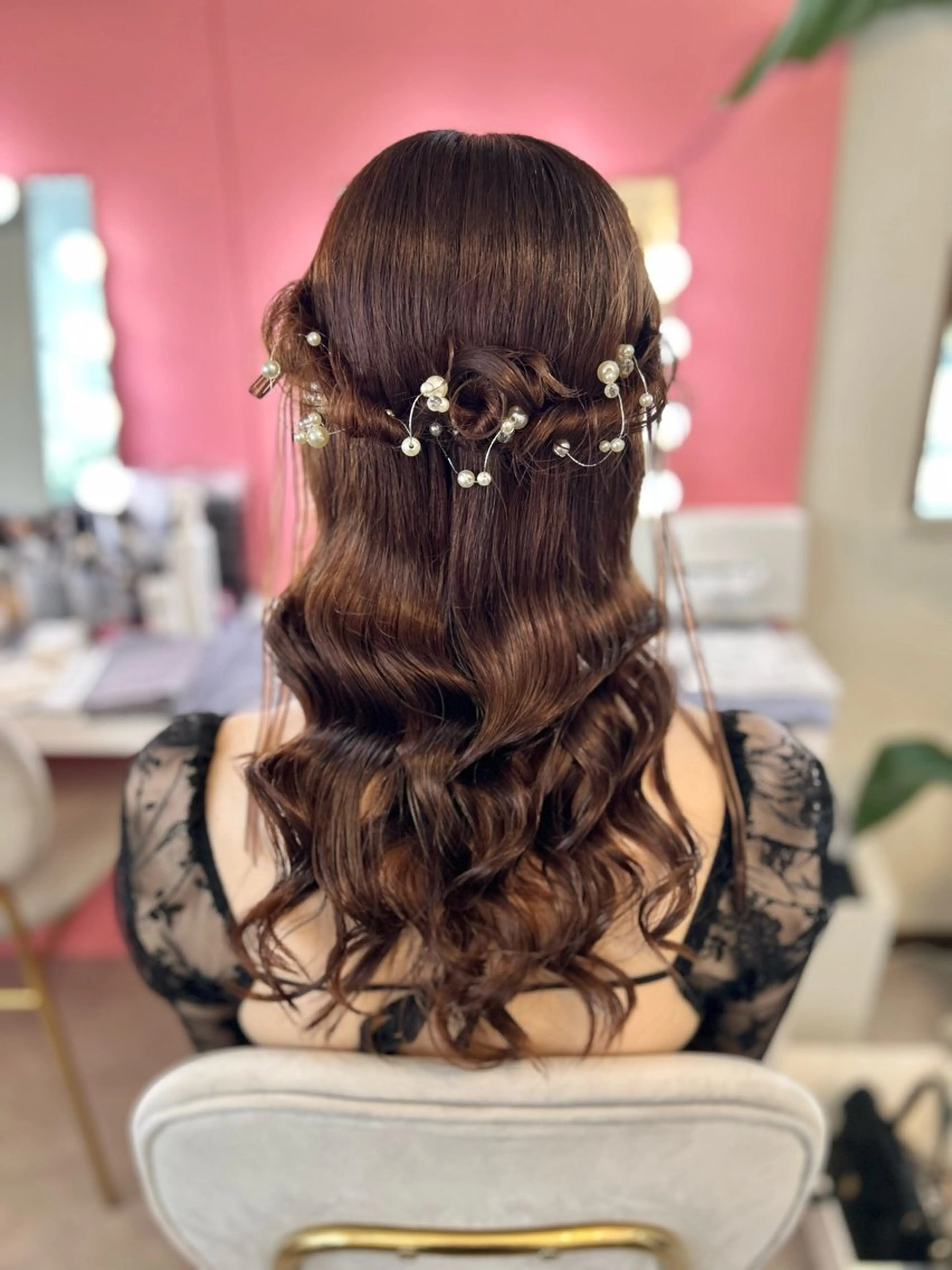 ロング ヘアセット レペリオビューティーサロン所属・北本 美幸のヘアスタイル