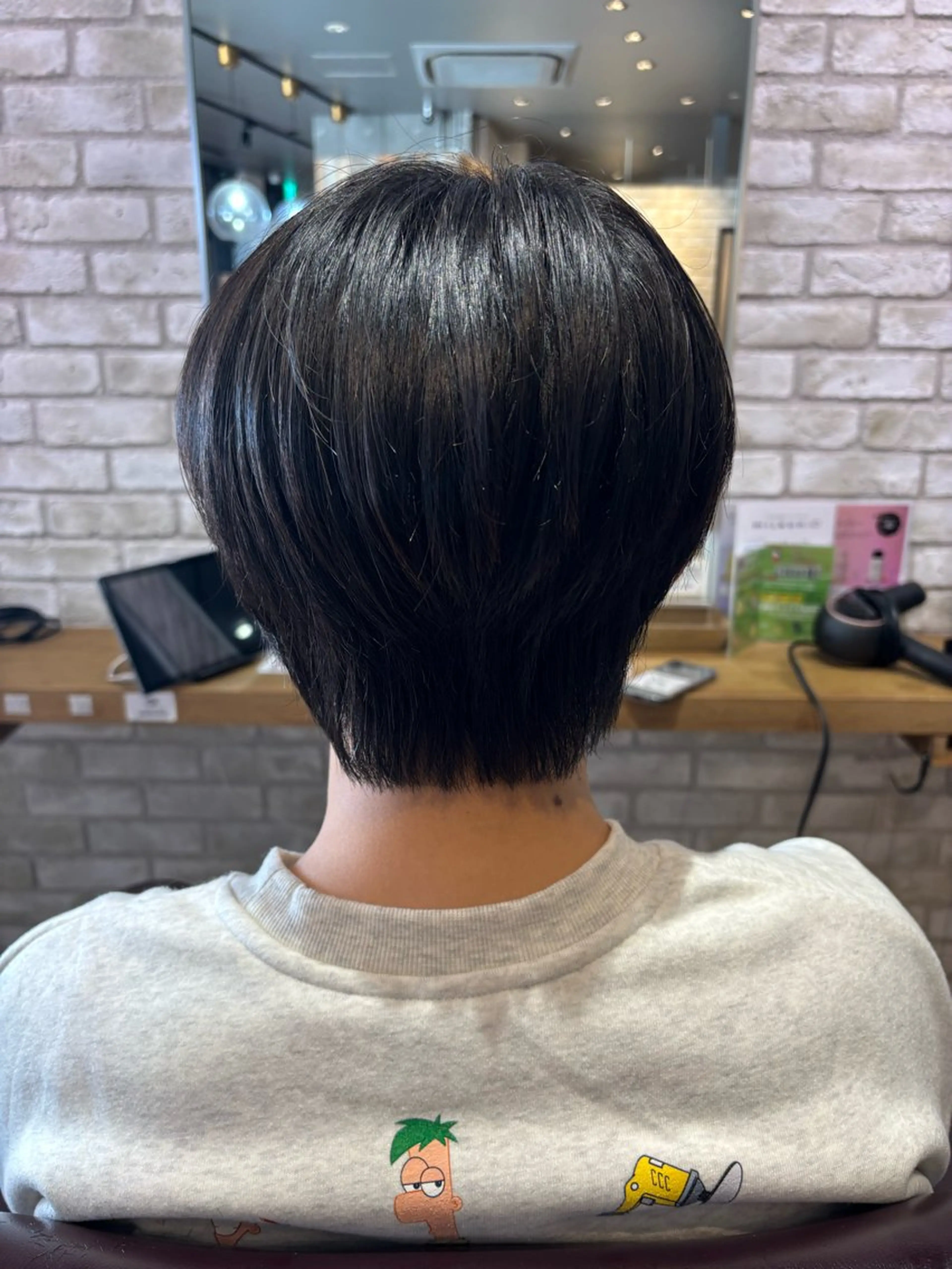 メンズ カット 🎀ワンレンボブ🎀 ワンカラー　あゆみのヘアスタイル