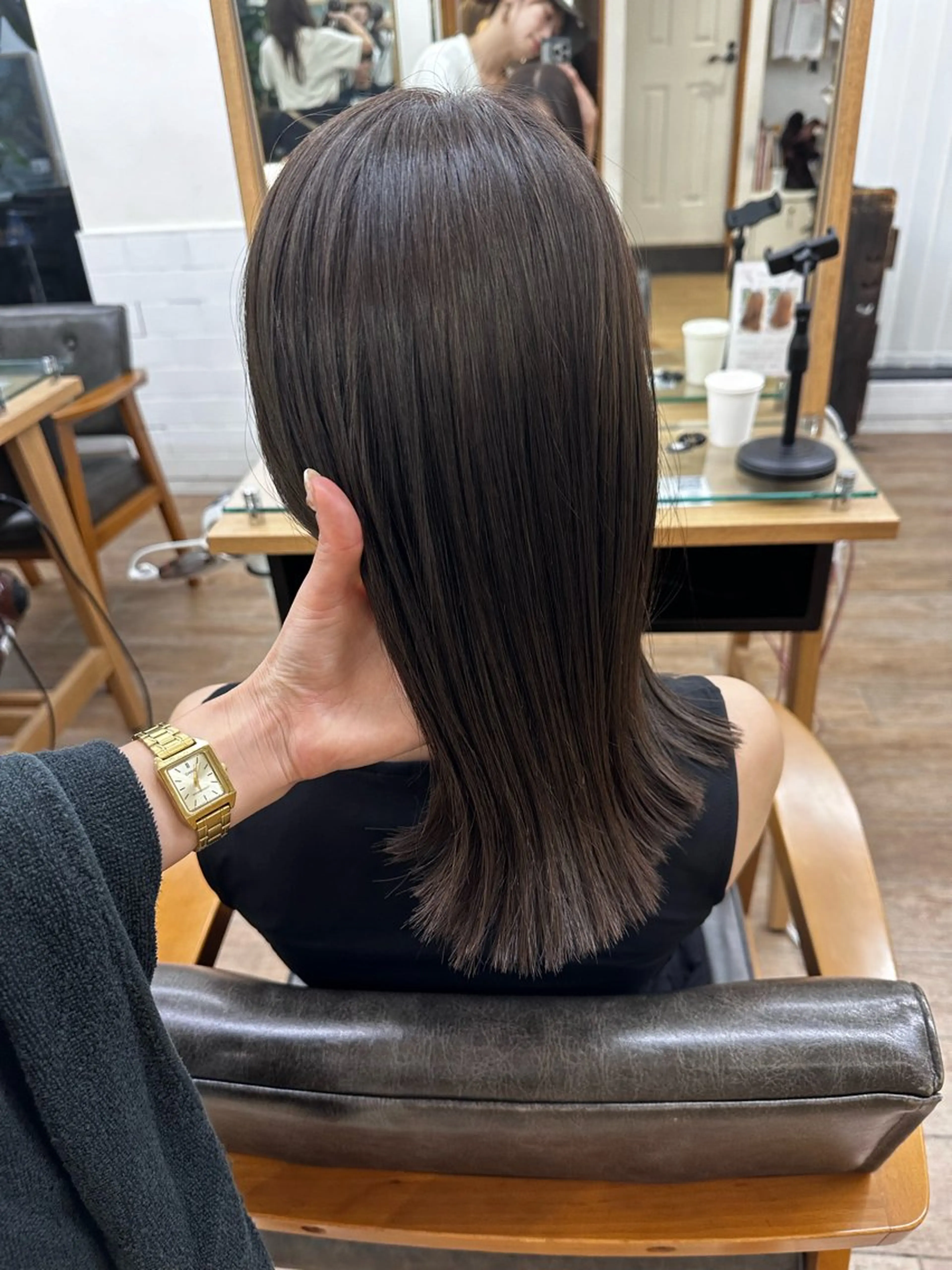 ミディアム カラー パーマ ヘアアレンジ メンズ キッズ 骨格レイヤーカット 🌿美髪縮毛矯正のヘアスタイル