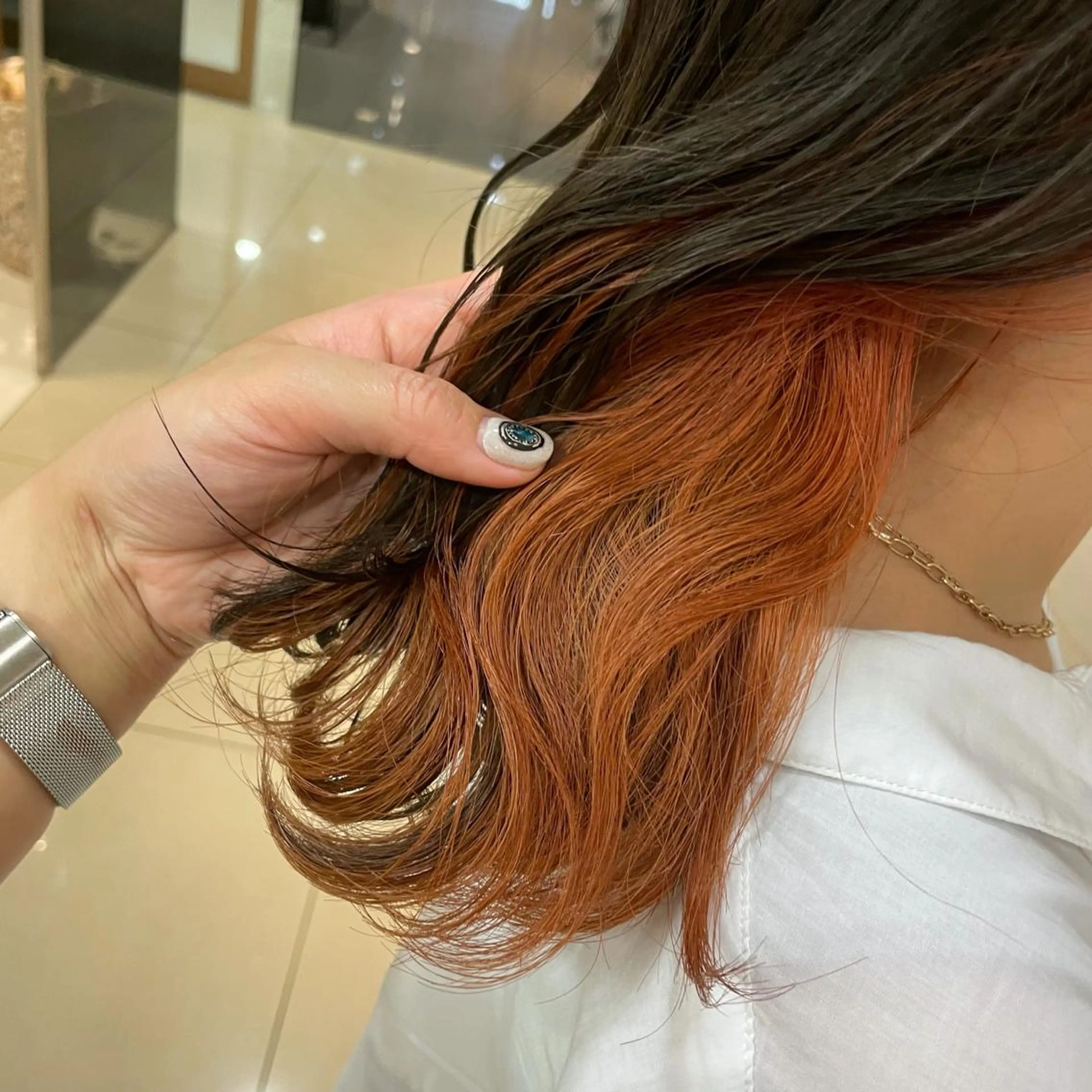 ミディアム カラー ハイトーン/暖色/ 眉/メイク/Rinaのヘアスタイル