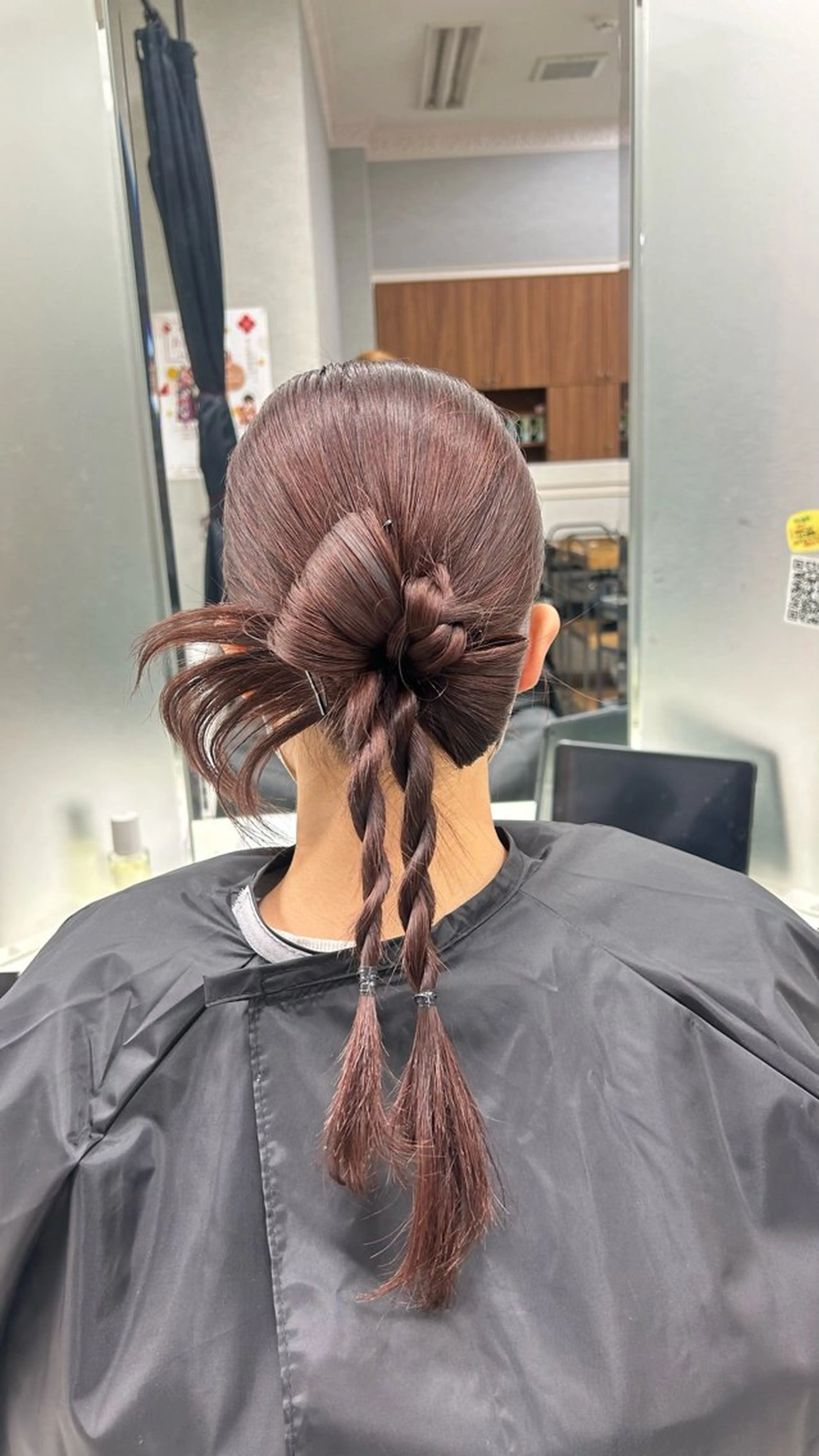 ミディアム レイヤーカット ヘアセット/艶カラー emi🍒のヘアスタイル