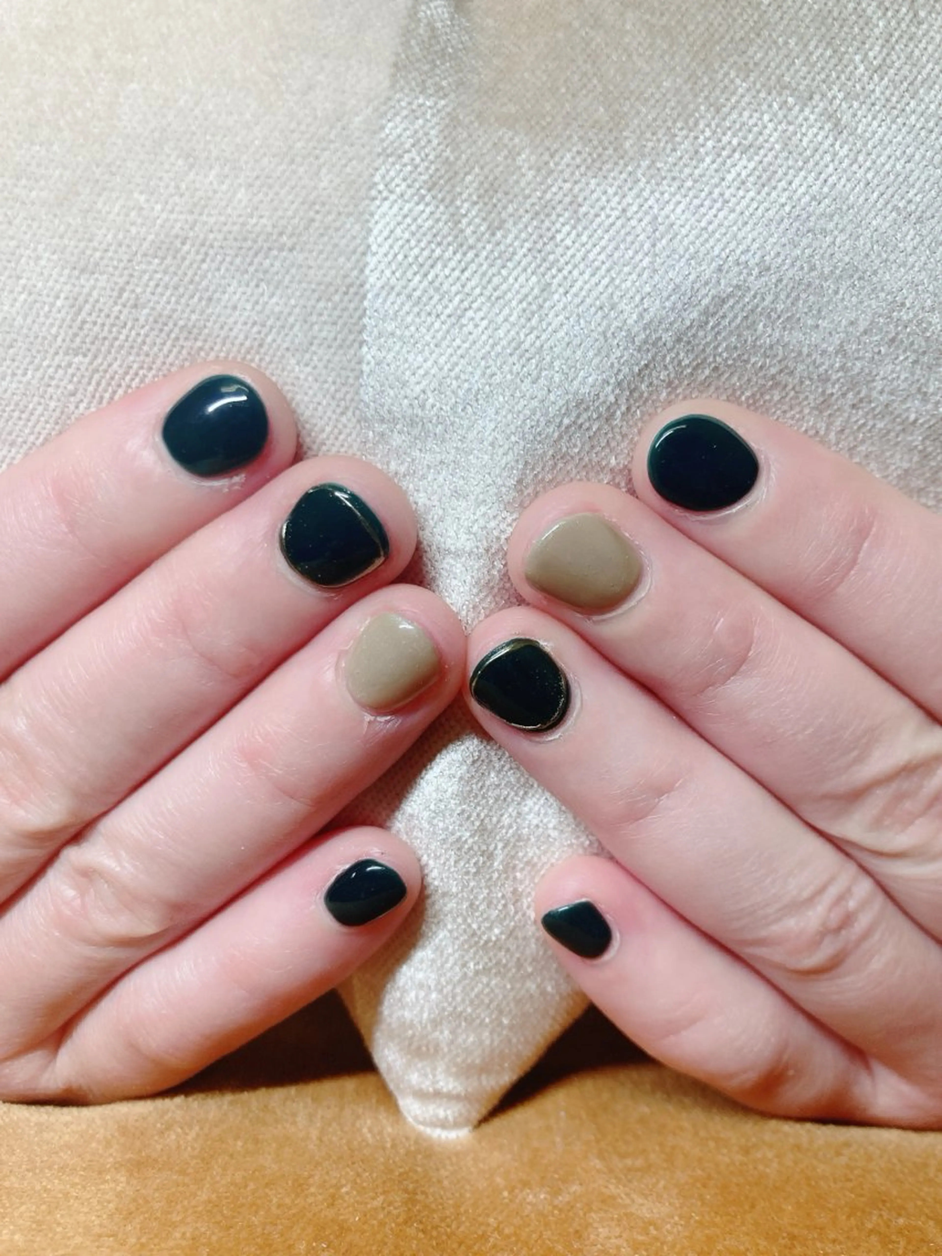 ネイル ECLAT エクラ所属・寺山 千鶴のネイルデザイン