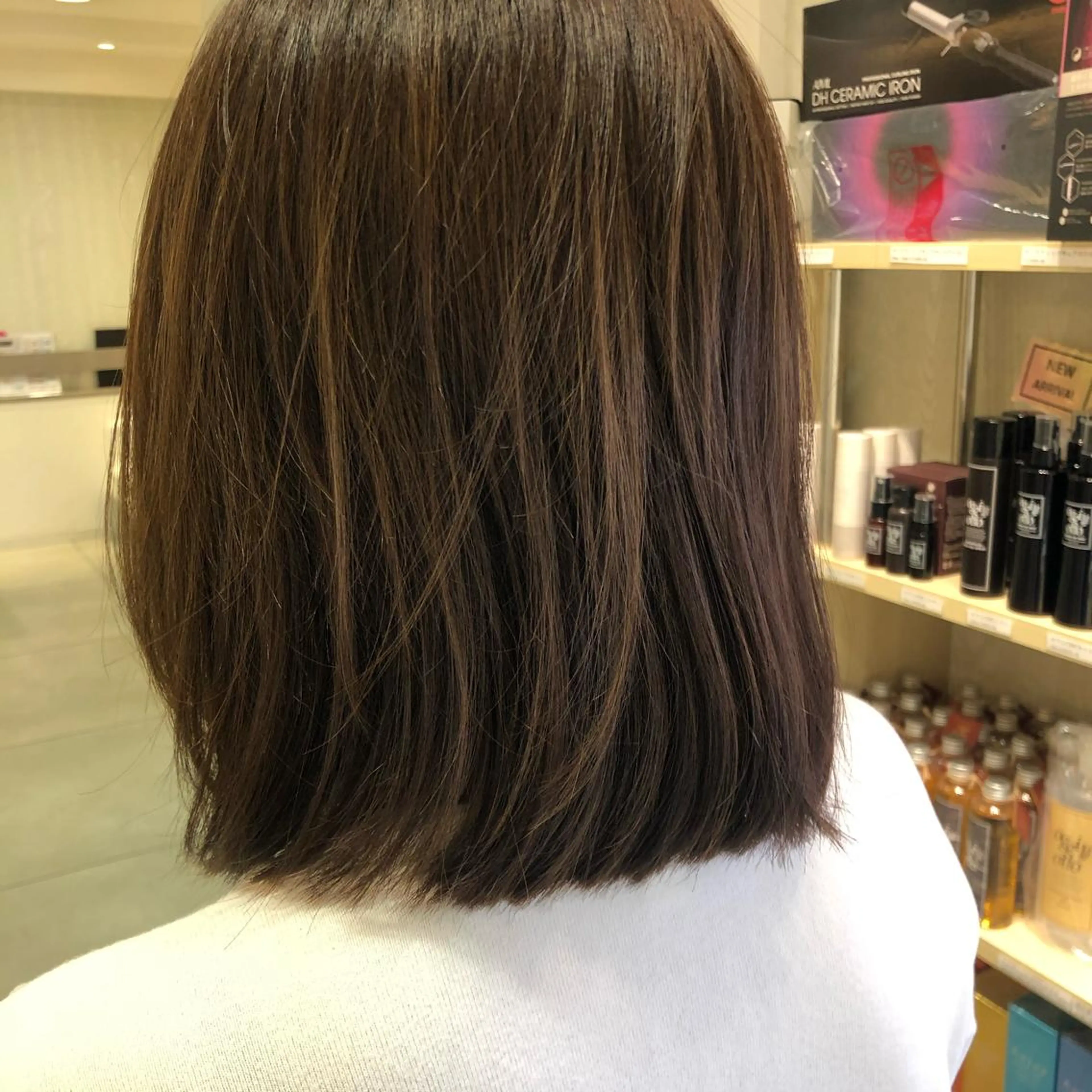 ミディアム カラー ブラウンカラー カット ヘアカラー トリートメント 松佐 ゆかりのヘアスタイル