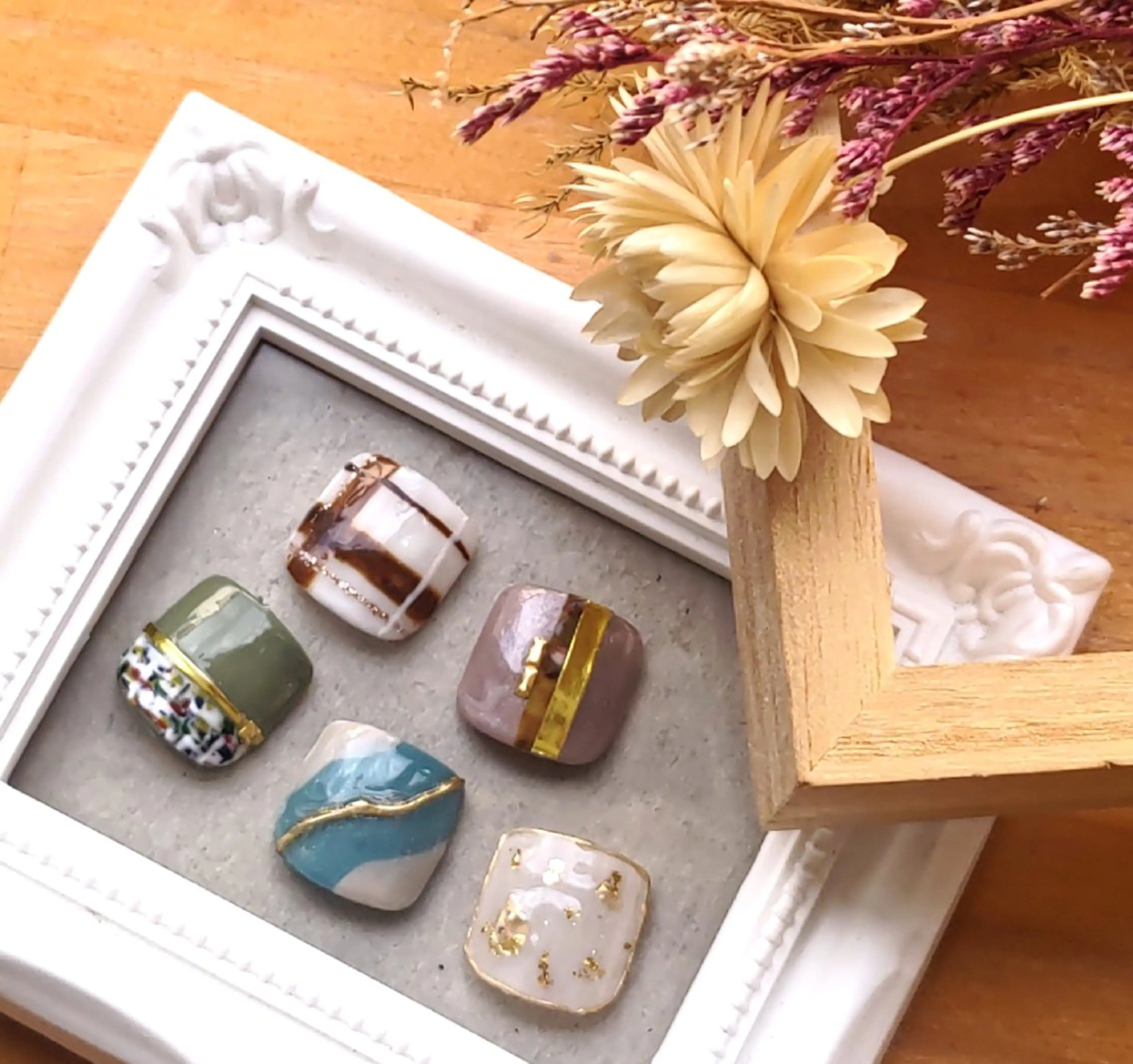 ネイル べっ甲ネイル フットネイル ミラーネイル ツイードネイル フットネイル felicita fumi♡のネイルデザイン