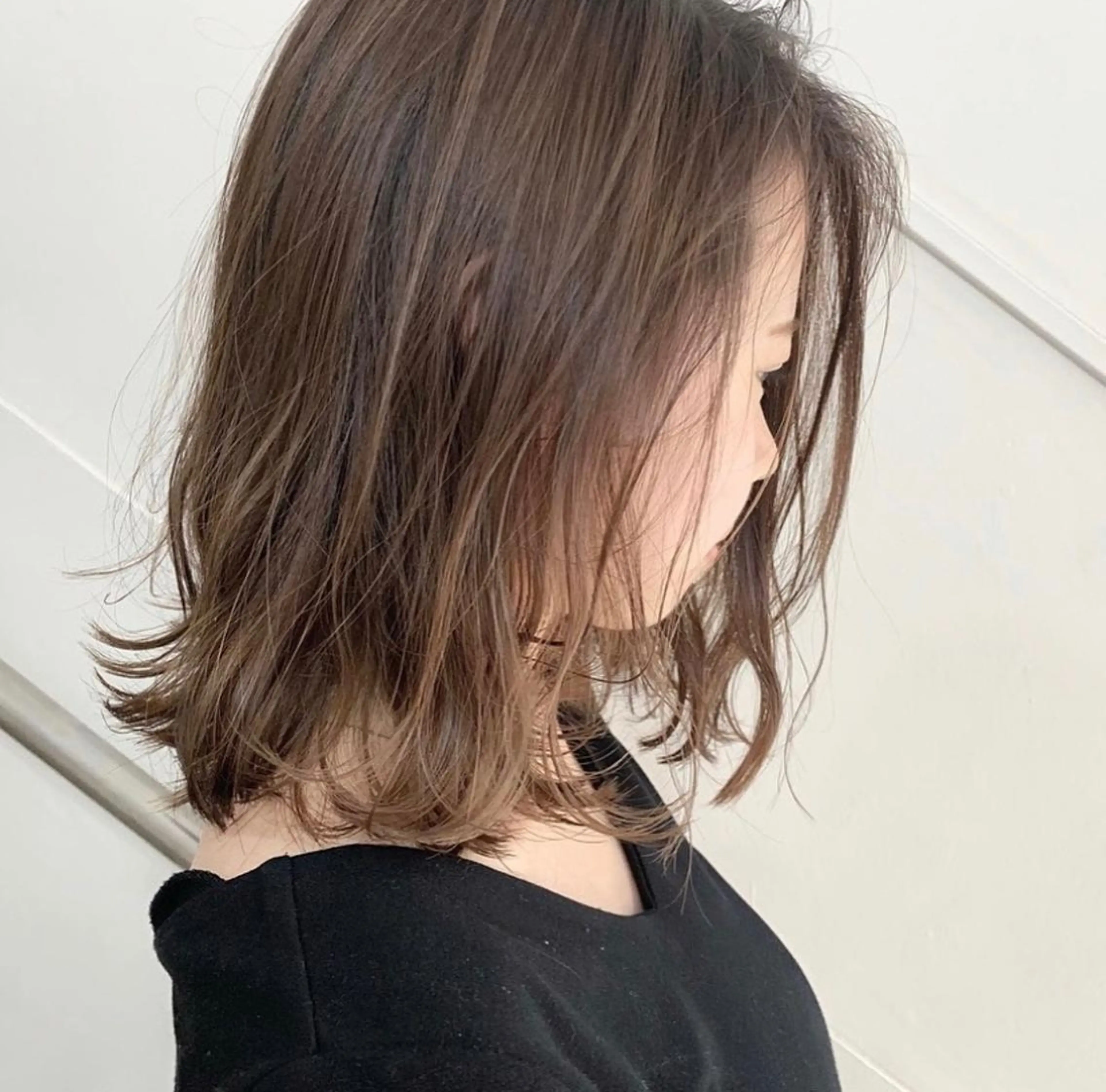 ミディアム カラー ベージュカラー ハイライトカラー ハイライト friity所属・🕊️ HONOKAのヘアスタイル