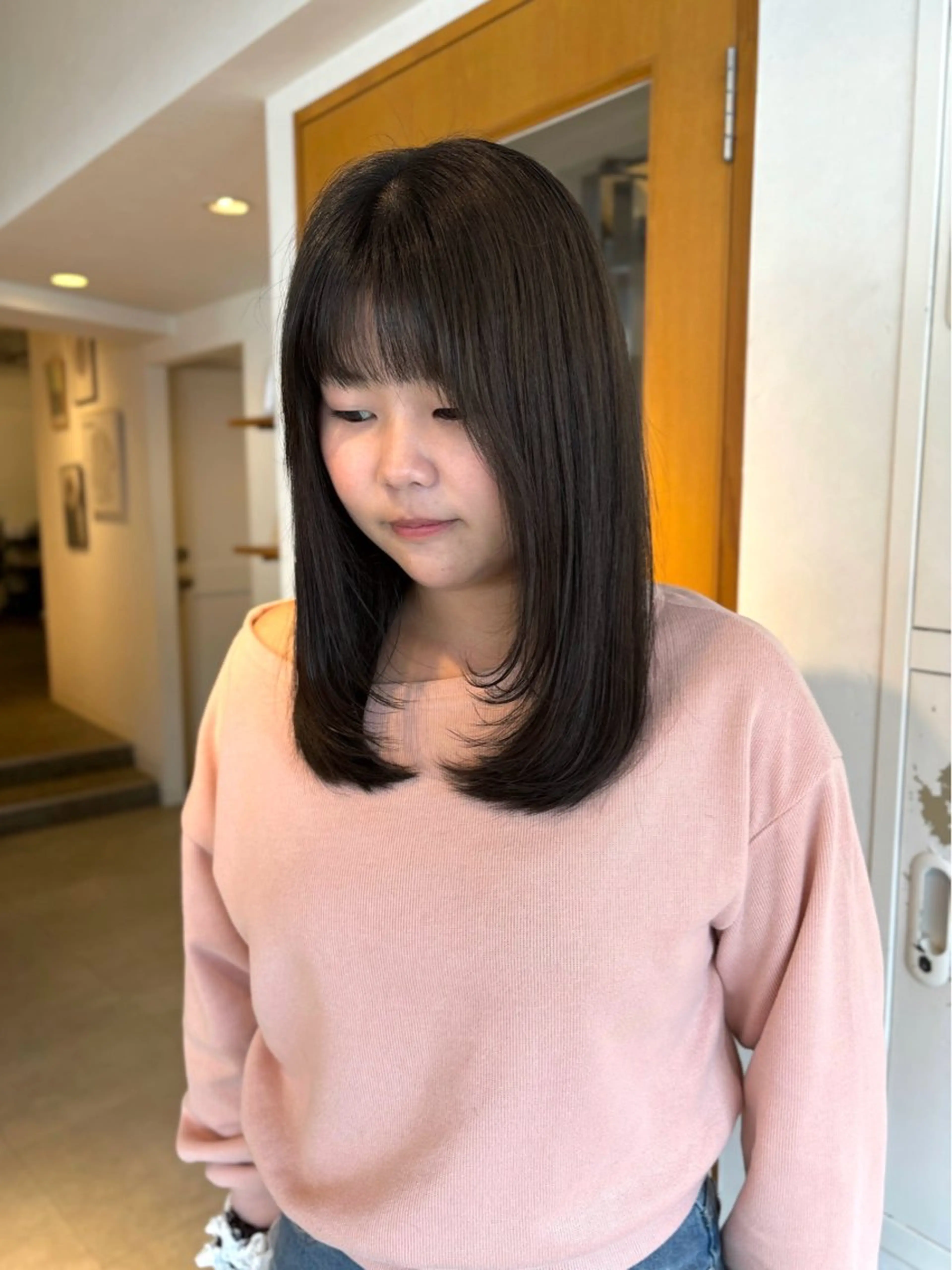 ミディアム カラー ヘアアレンジ 透明感カラー グレージュ オリーブグレージュ オリーブグレー ヘアカラー 【韓国ヘア/透明感 カラー】makotoのヘアスタイル