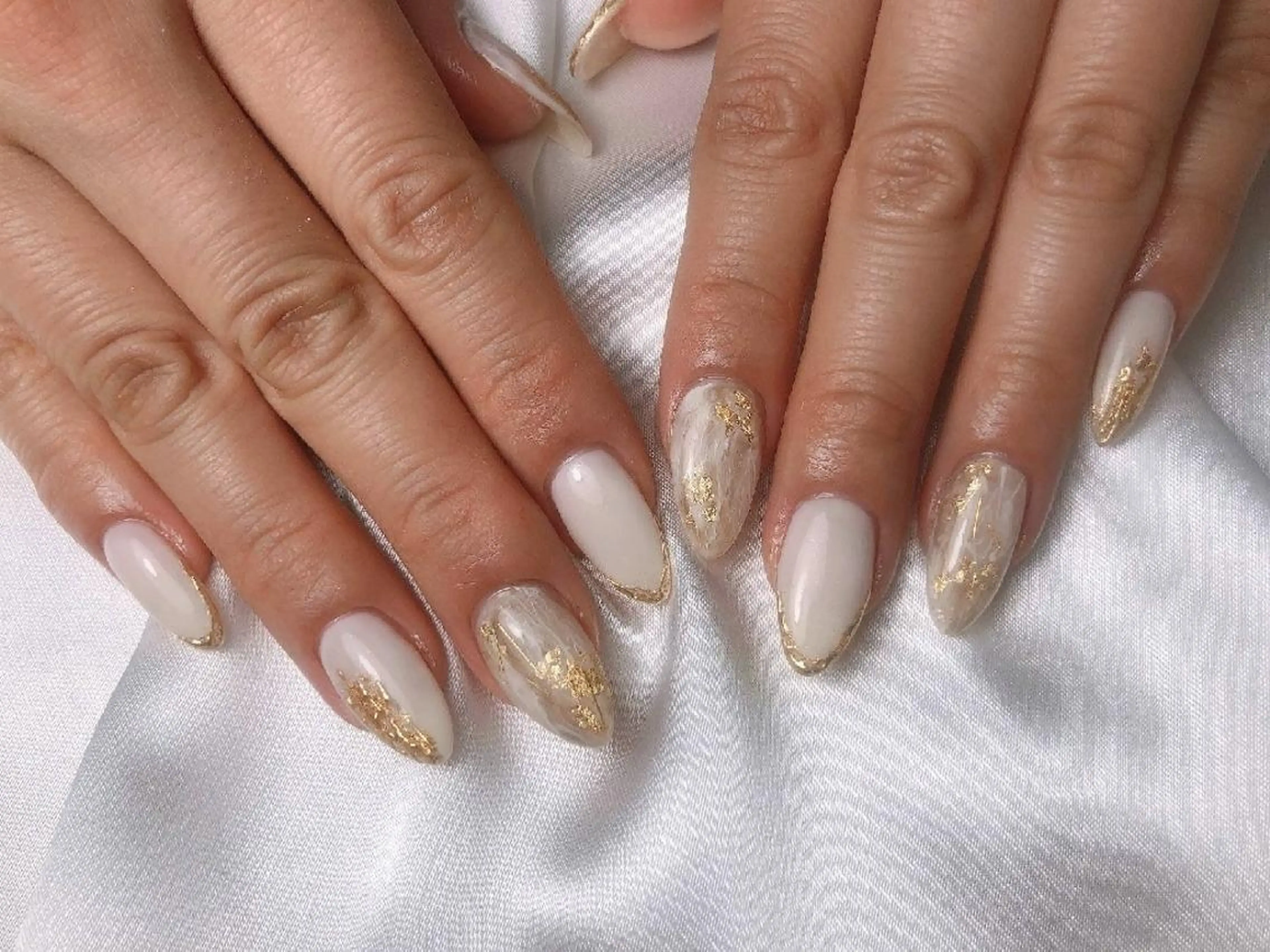 ネイル ジェルネイル ゴールド キラキラネイル ニュアンスネイル オフィスネイル ハンドネイル GREEM グリームのネイルデザイン