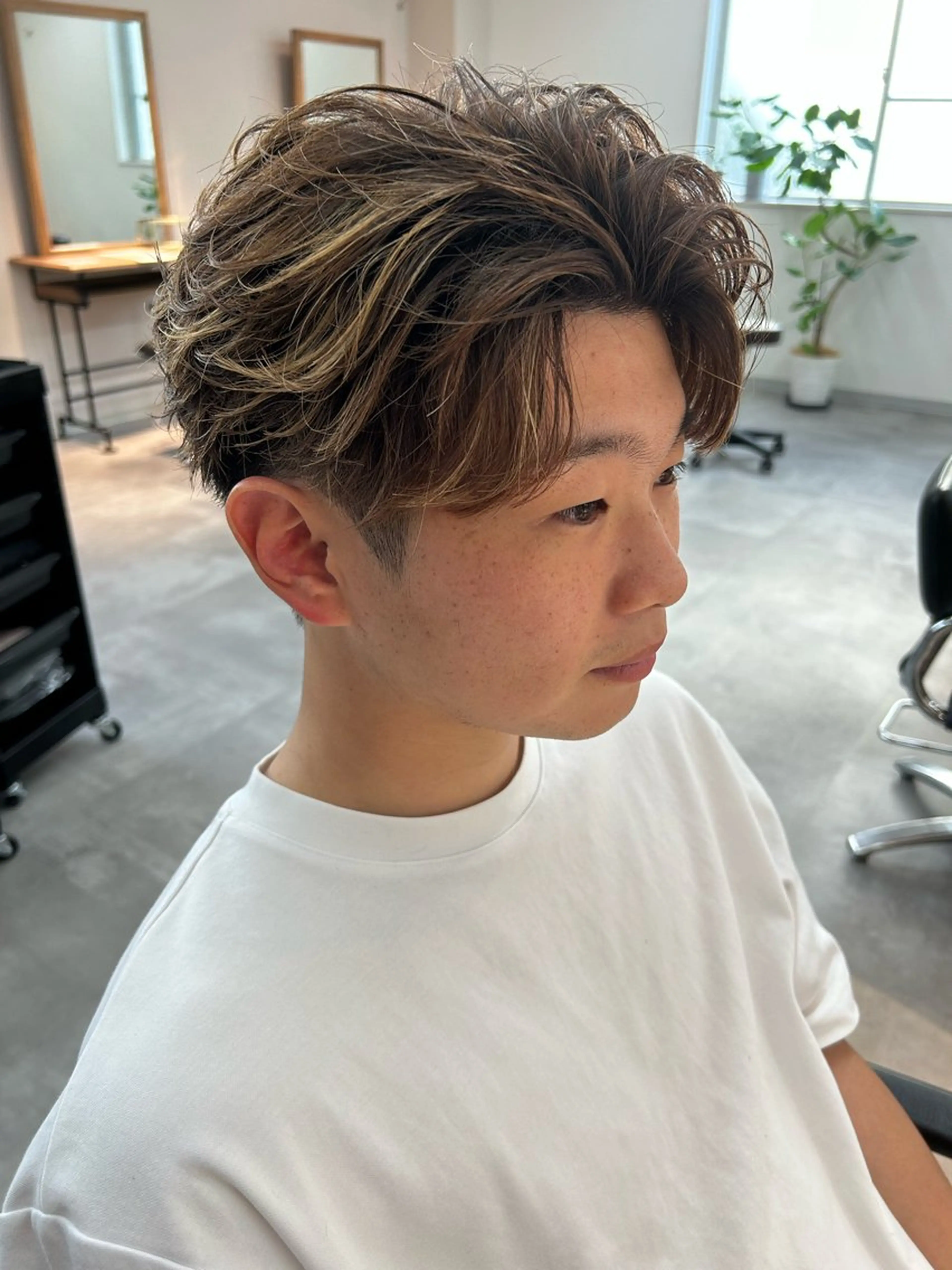 メンズ 保立/フェザーパーマ /メンズカット千葉のヘアスタイル