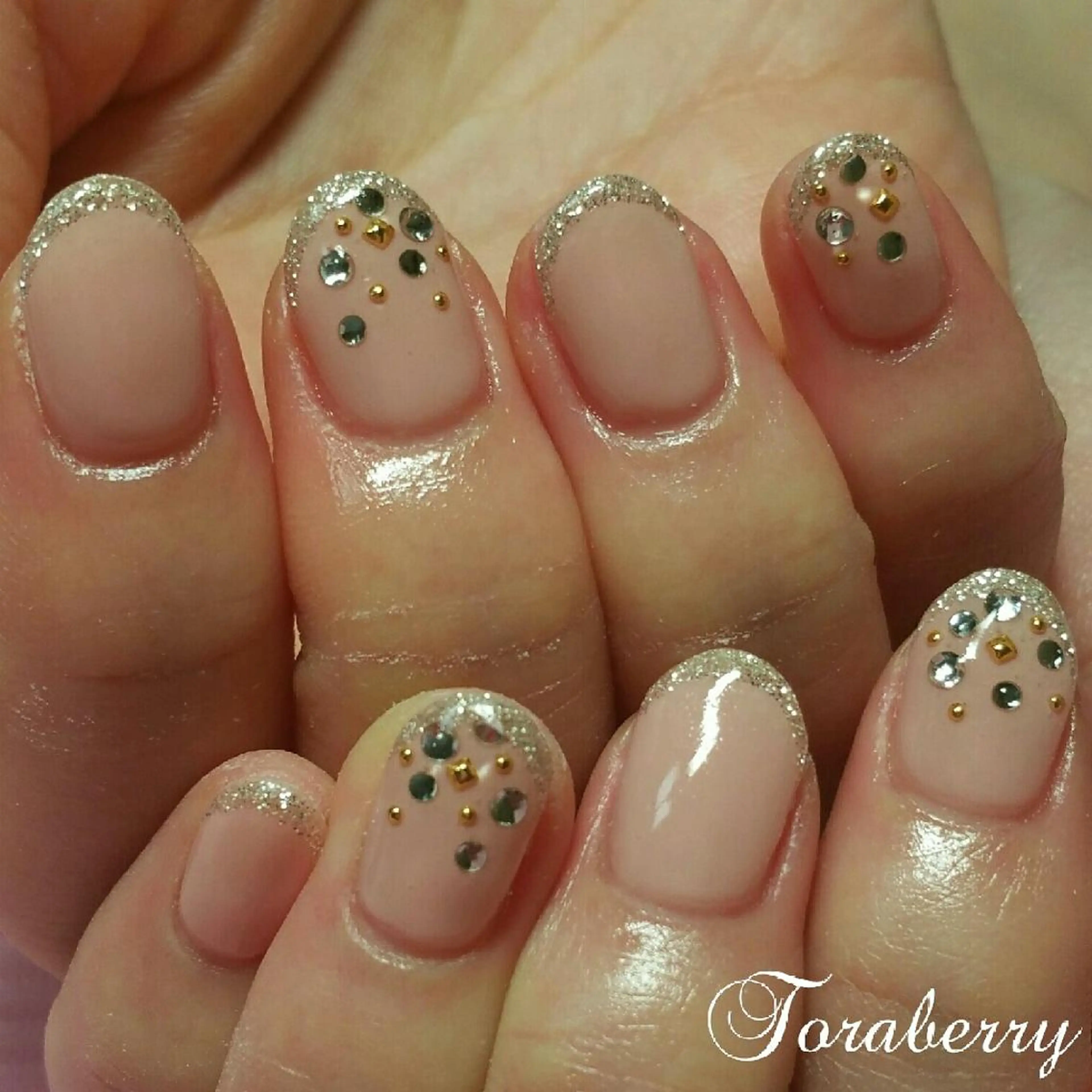 ネイル キラキラネイル ハンドネイル ネイリスト なつみのネイルデザイン