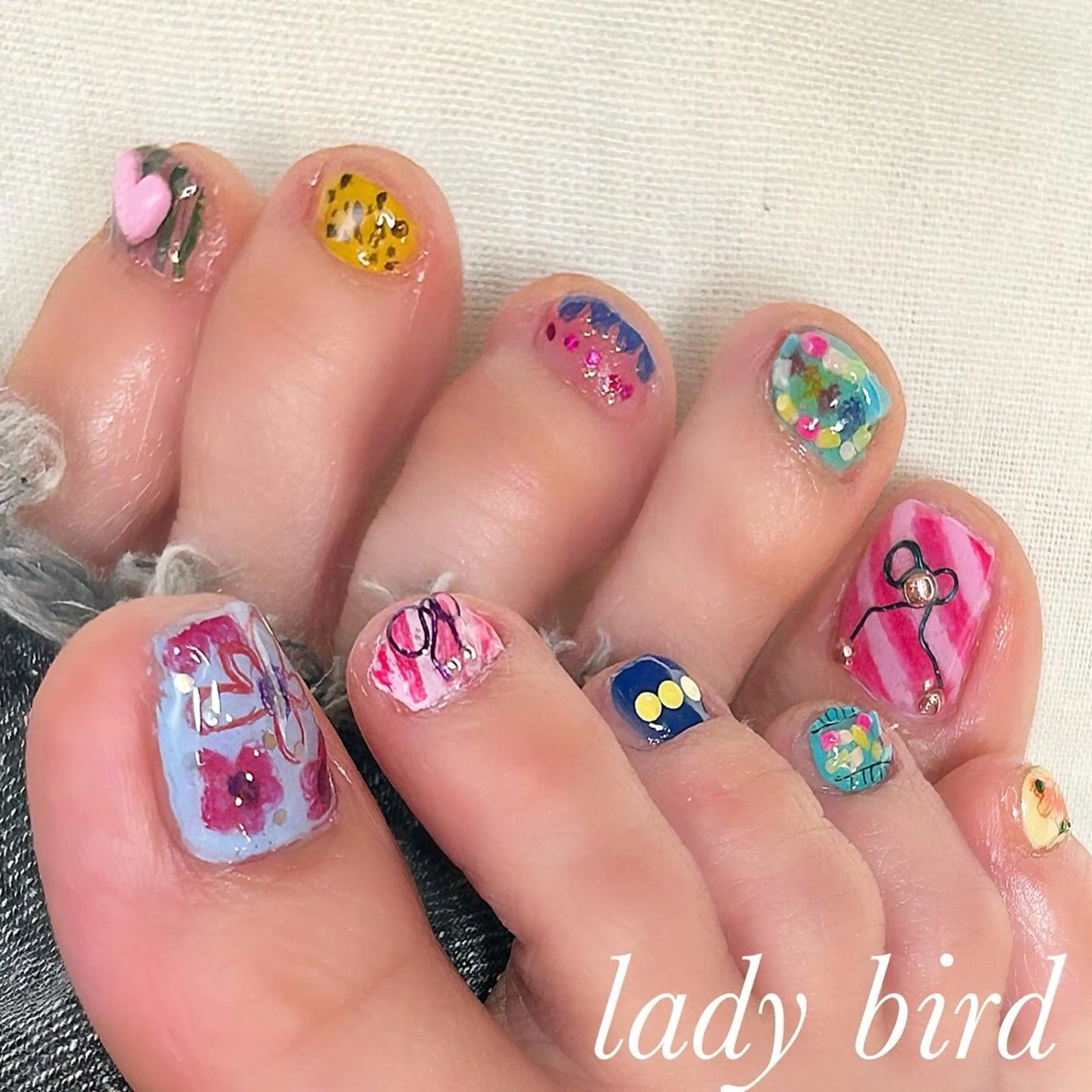 ネイル lady bird yoshieのネイルデザイン