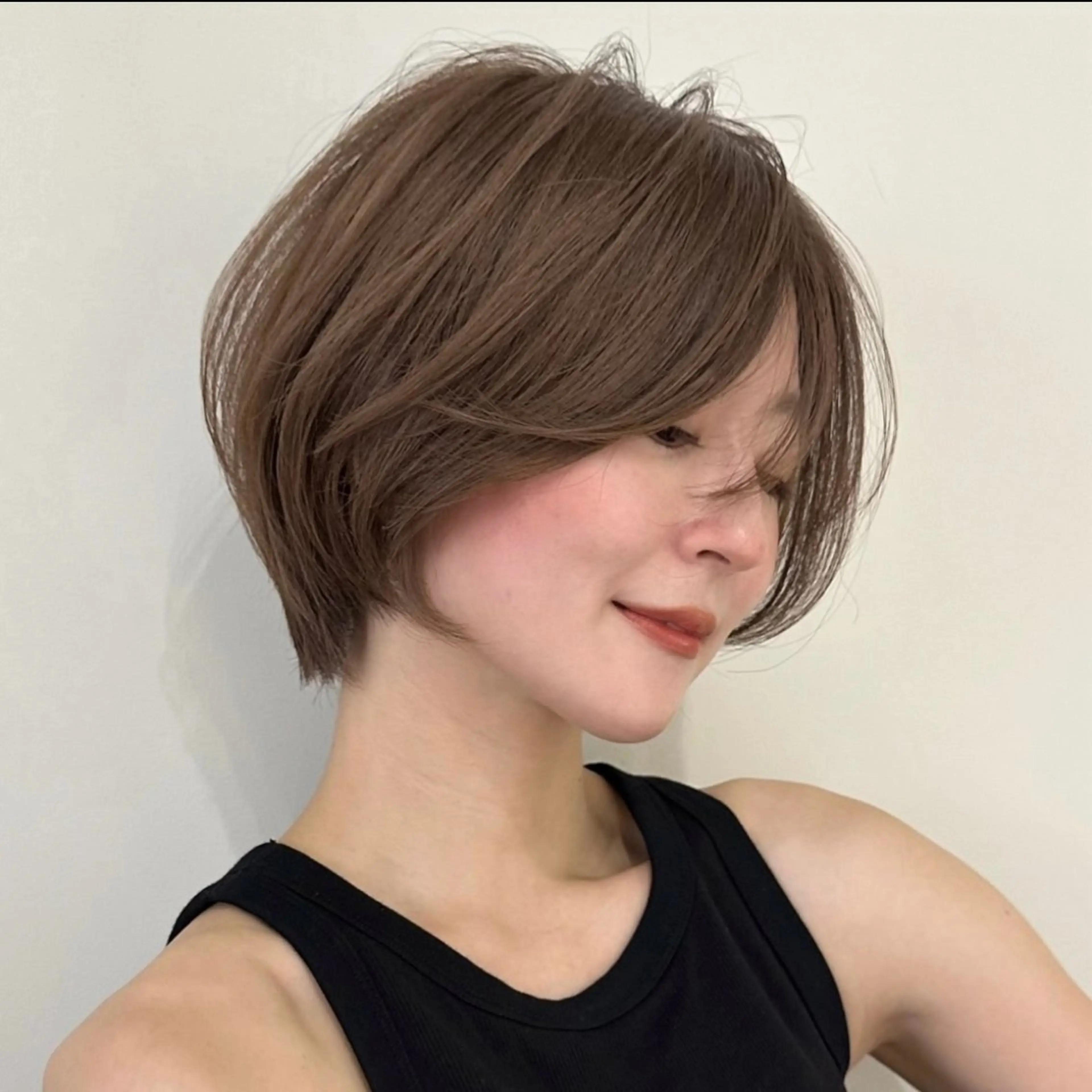 ショート カット ヘアカラー ショート特化✨ 津々美のヘアスタイル