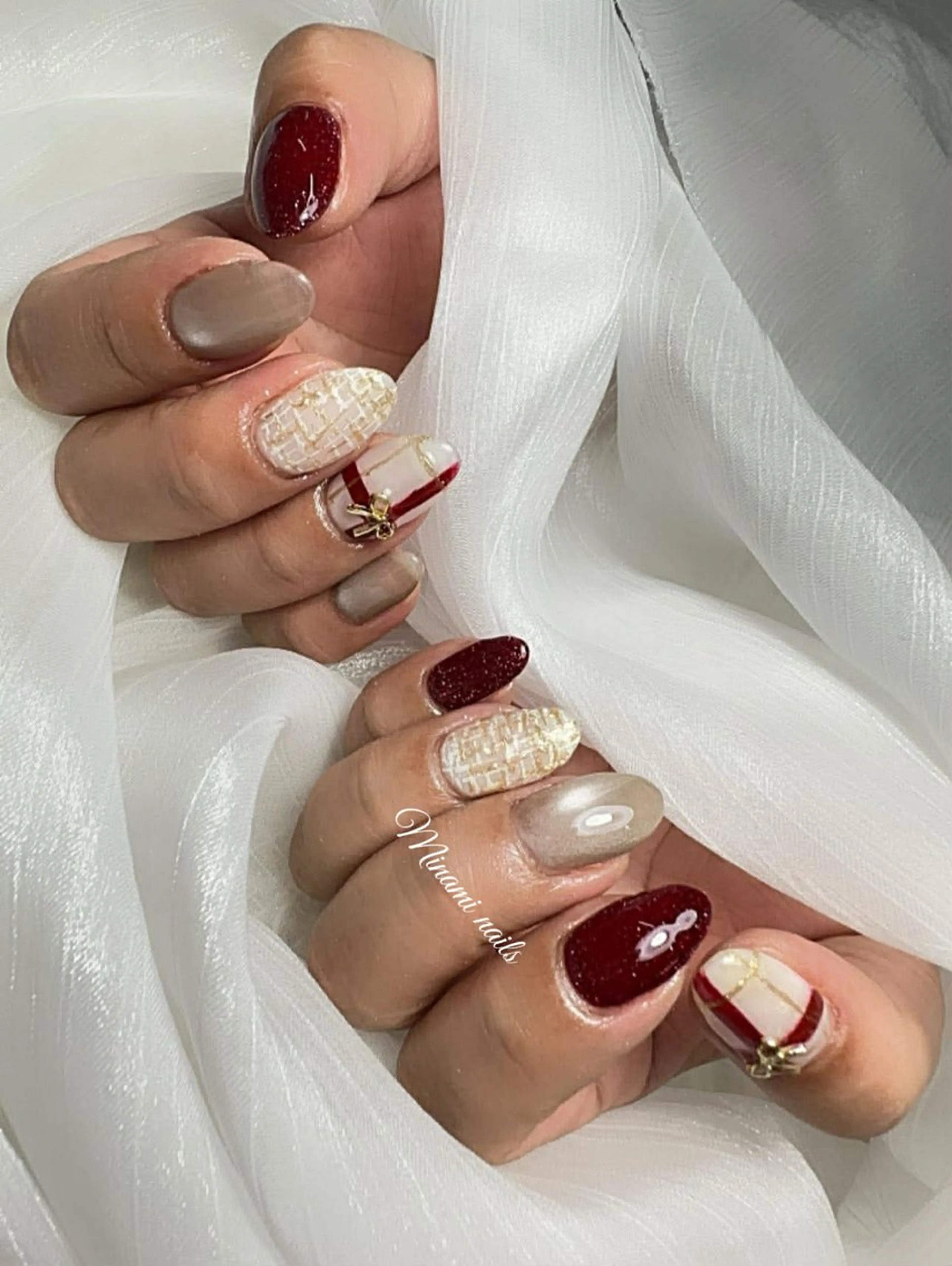 ネイル アートネイル オーロラネイル ガーリー キラキラネイル 韓国ネイル Minami Nailsのネイルデザイン