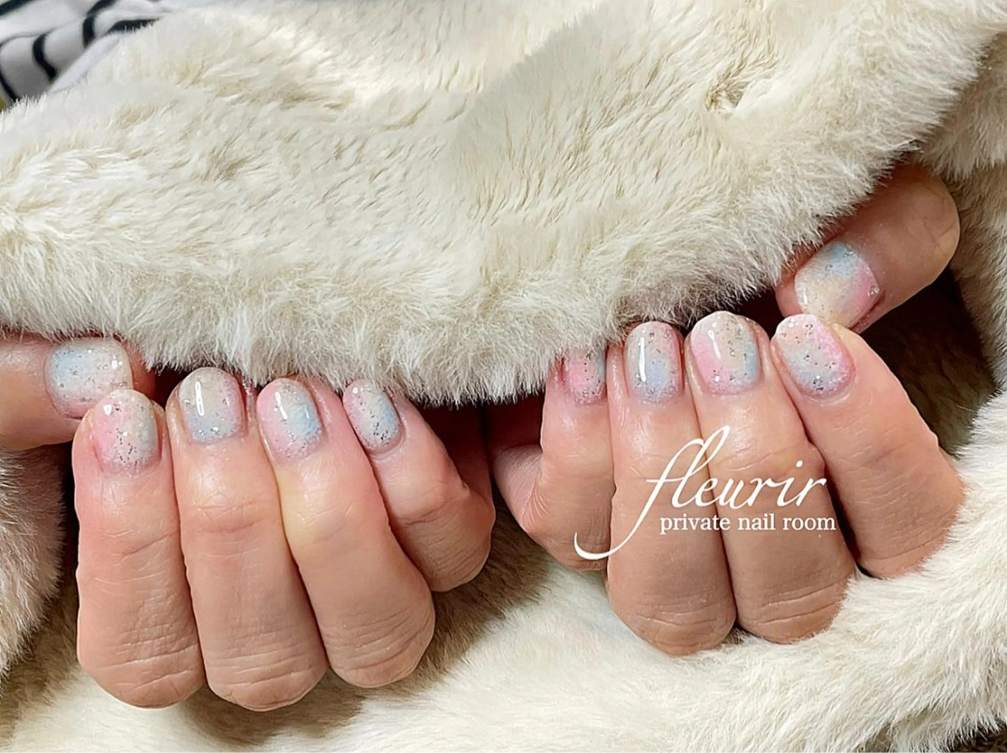 ネイル ラメ(グリッター) パステルネイル シルバー 春ネイル フルリール 【プライベートサロンのネイルデザイン