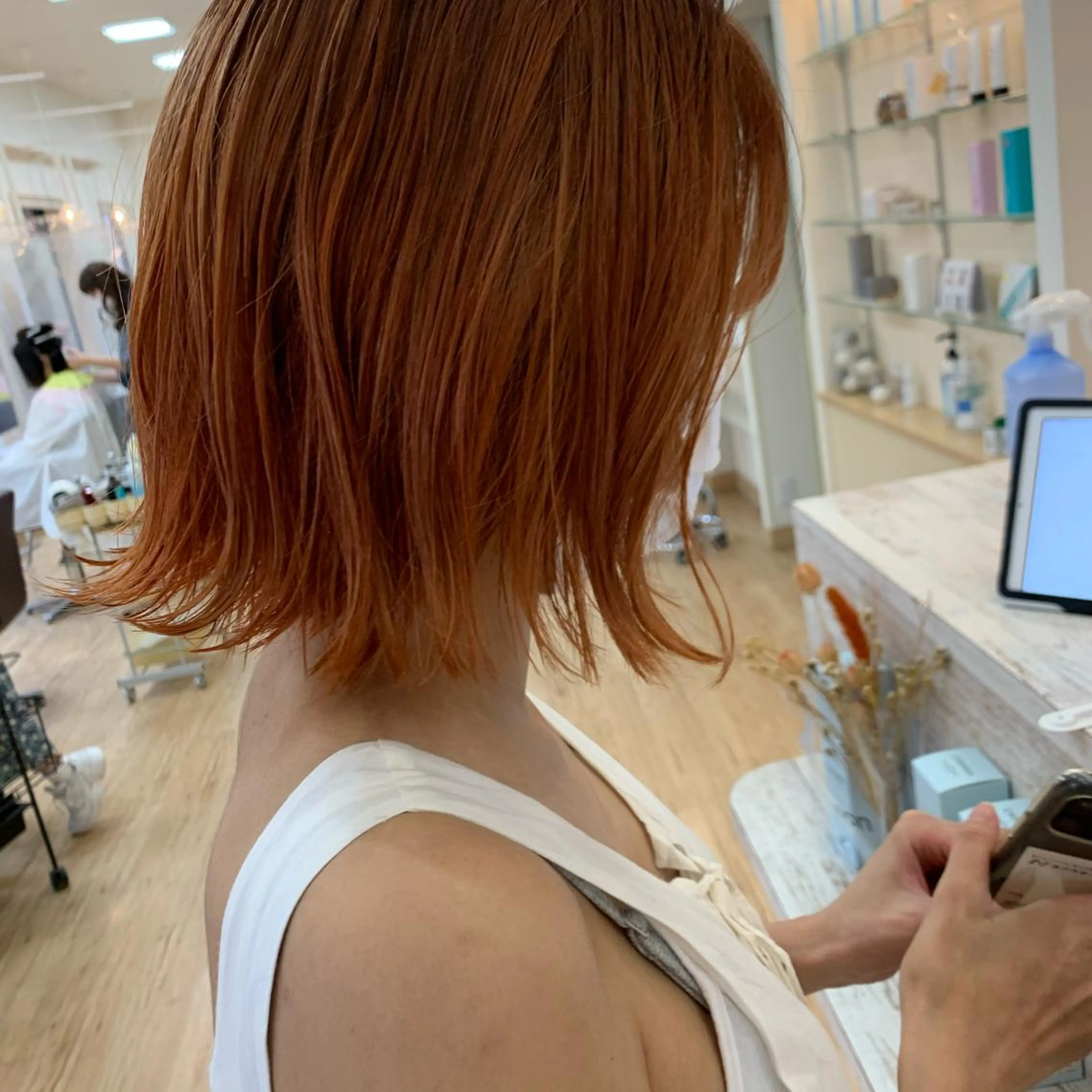 ミディアム くすみベージュカラー 🪻HARUKAのヘアスタイル