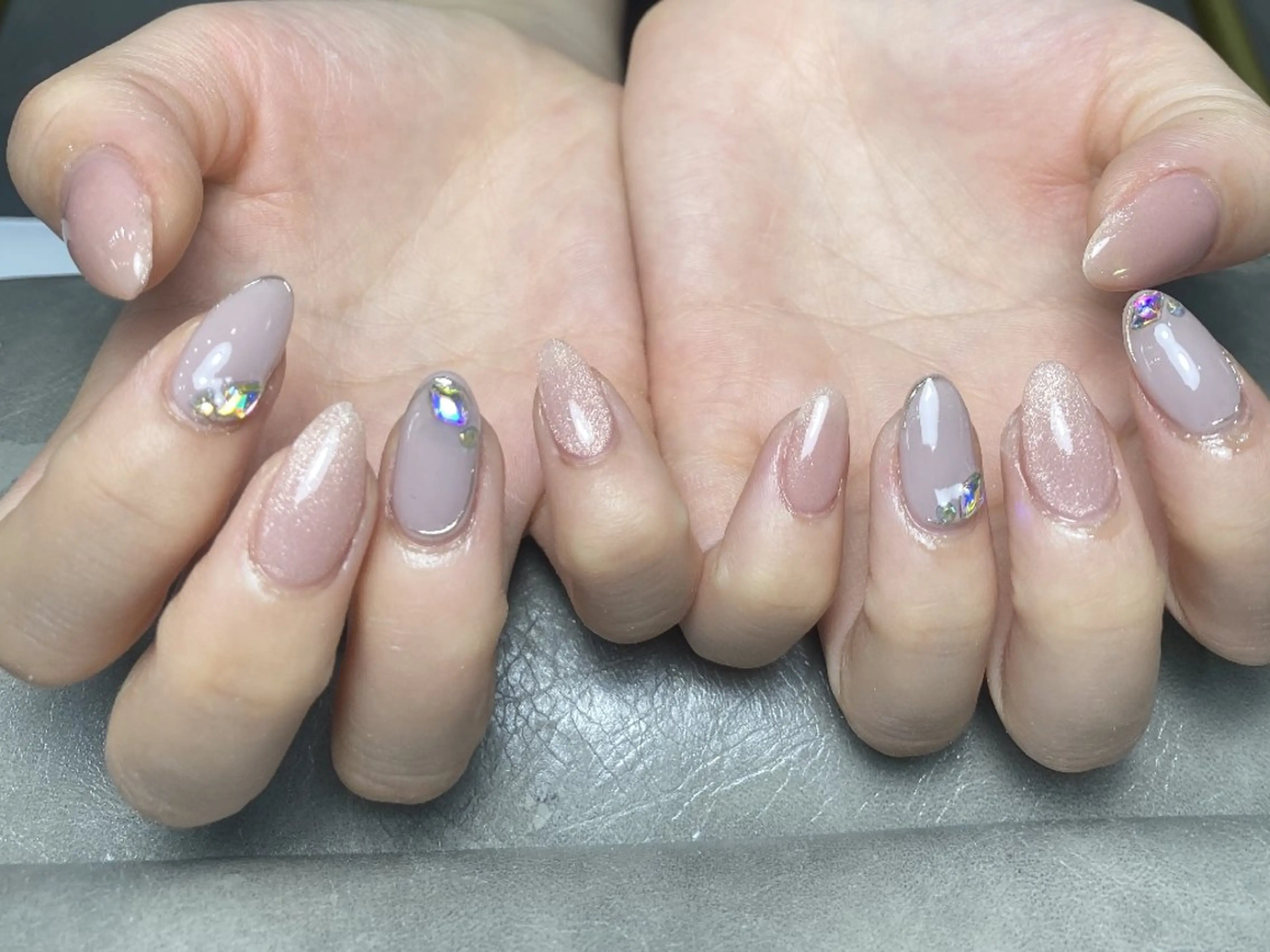 ネイル フラワーネイル フットネイル フレンチネイル ガーリー キラキラネイル ハンドネイル UM Nail Salonのネイルデザイン
