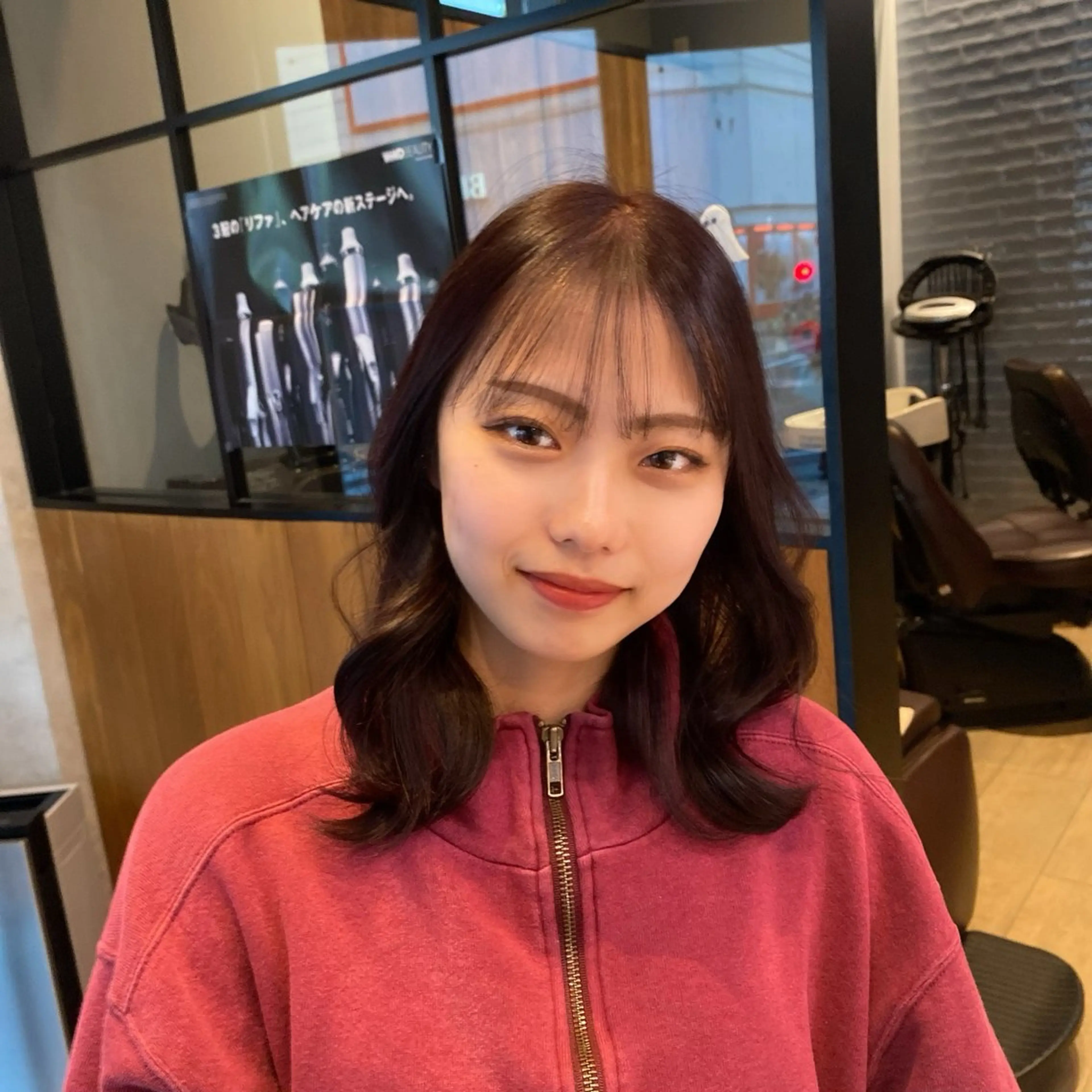 ミディアム Natsuki/韓国 ボブ/レイヤーカットのヘアスタイル