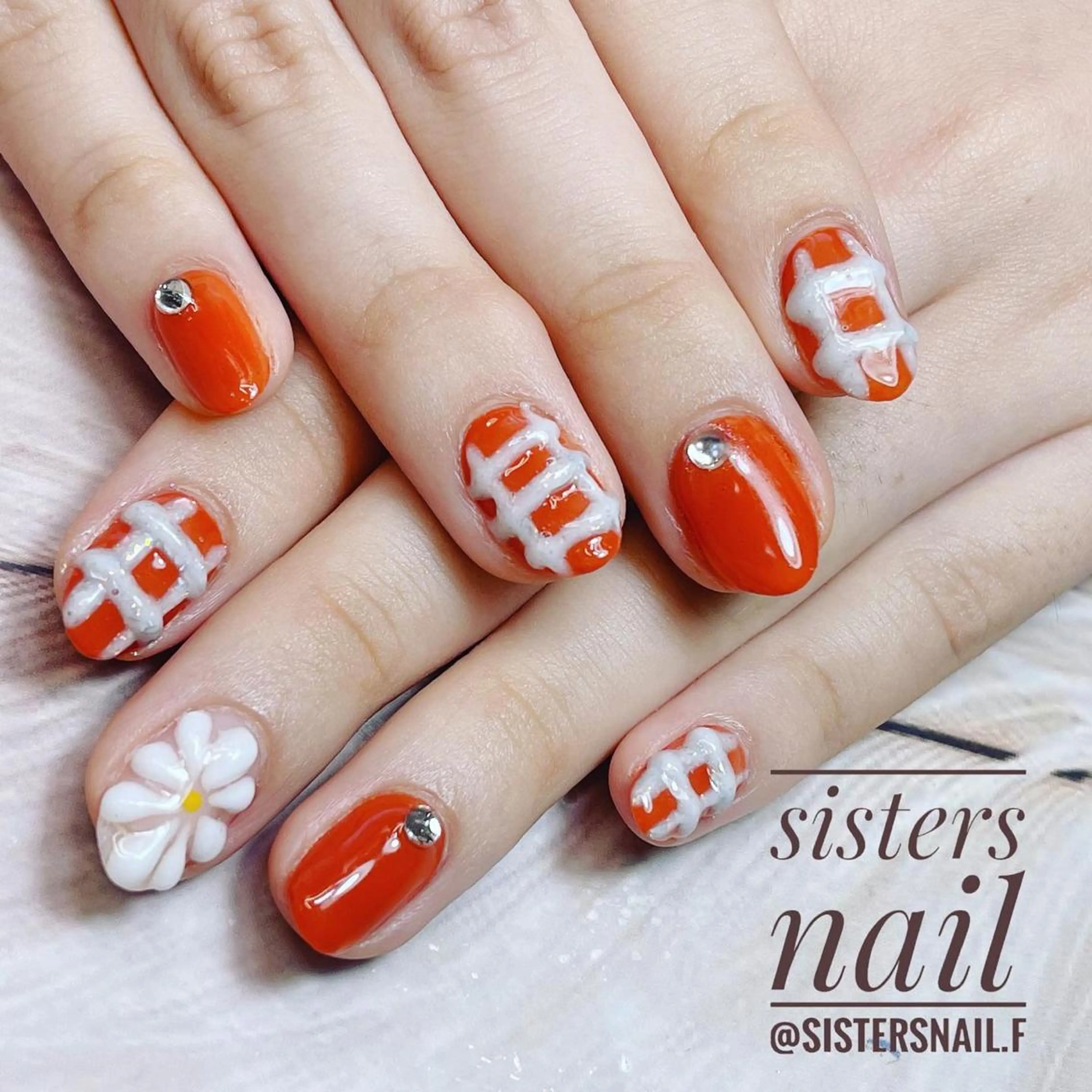 ネイル アートネイル フラワーネイル 韓国ネイル sisters nail.fのネイルデザイン